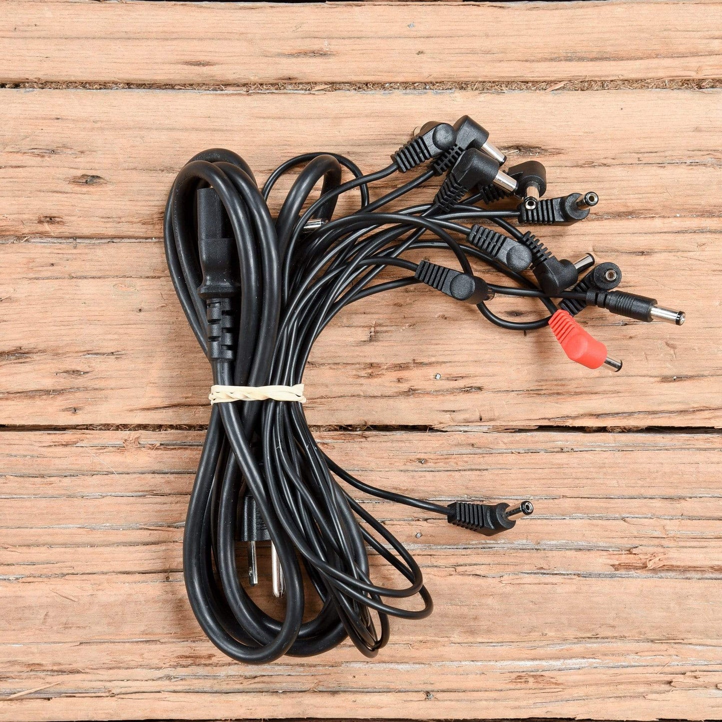 Voodoo Lab Pedal Power Iso 5 Effects and Pedals / Pedalboards and Power Supplies