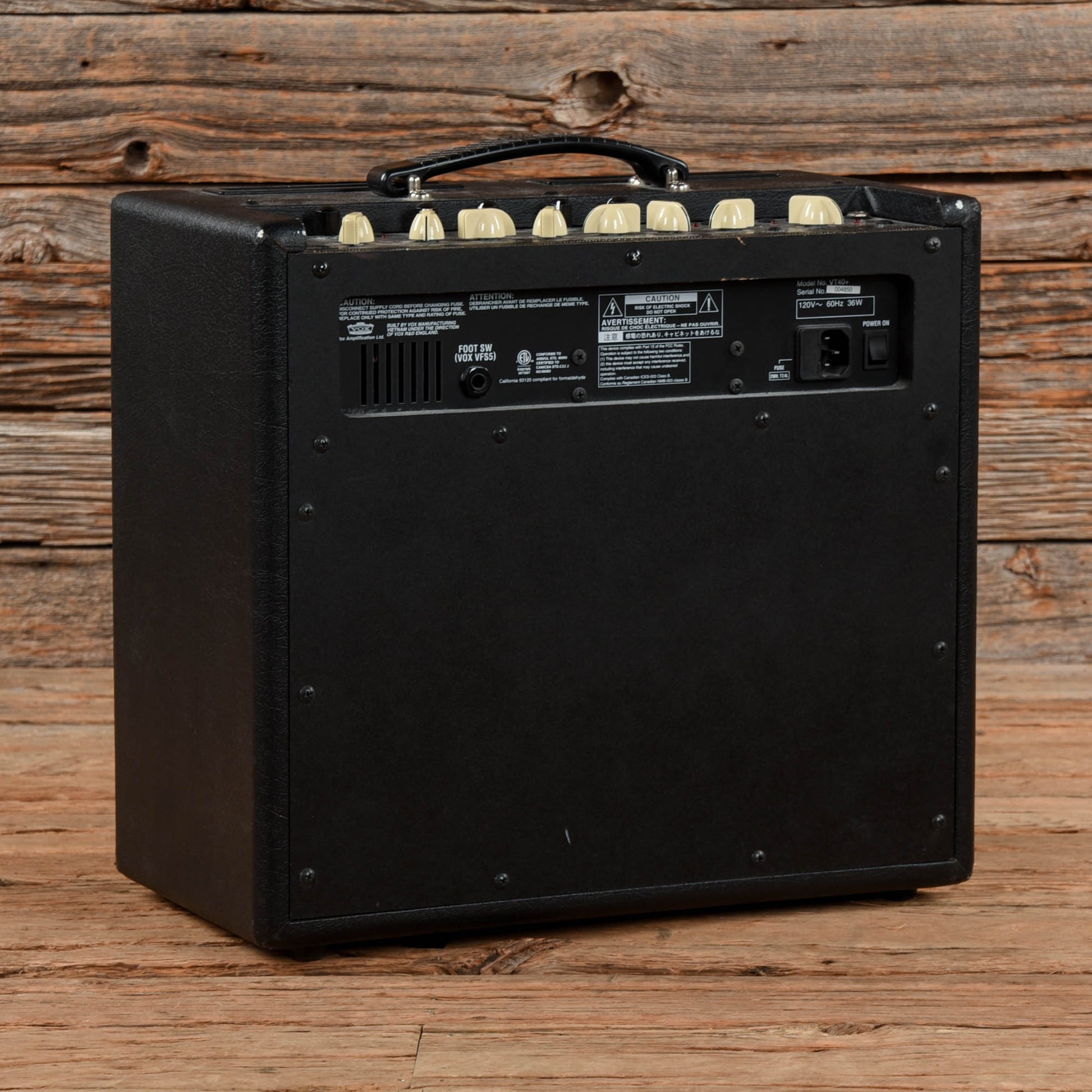 Vox Valvetronix VT40+ 40-Watt 1x10 Modeling Guitar Combo Amp Amps / Guitar Amps / Guitar Cabinets