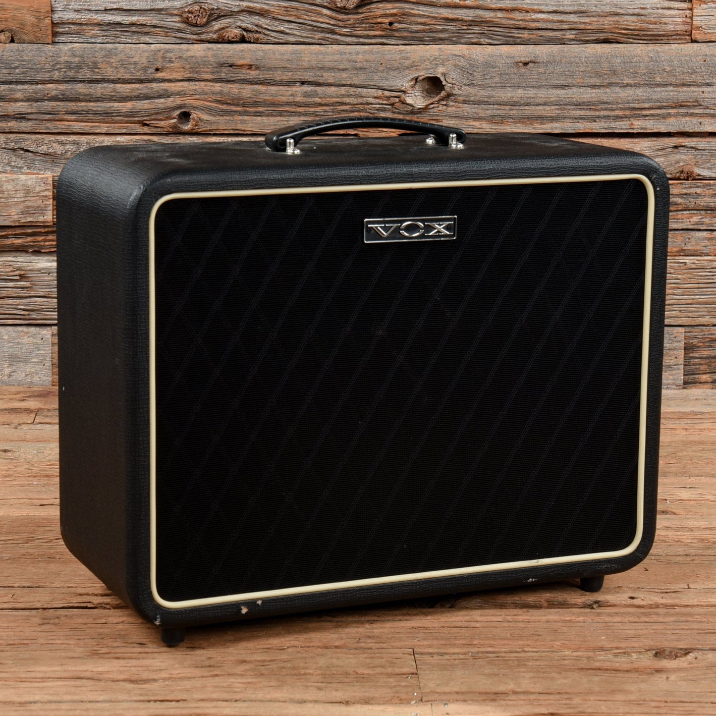 Vox V112NT Amps / Guitar Cabinets