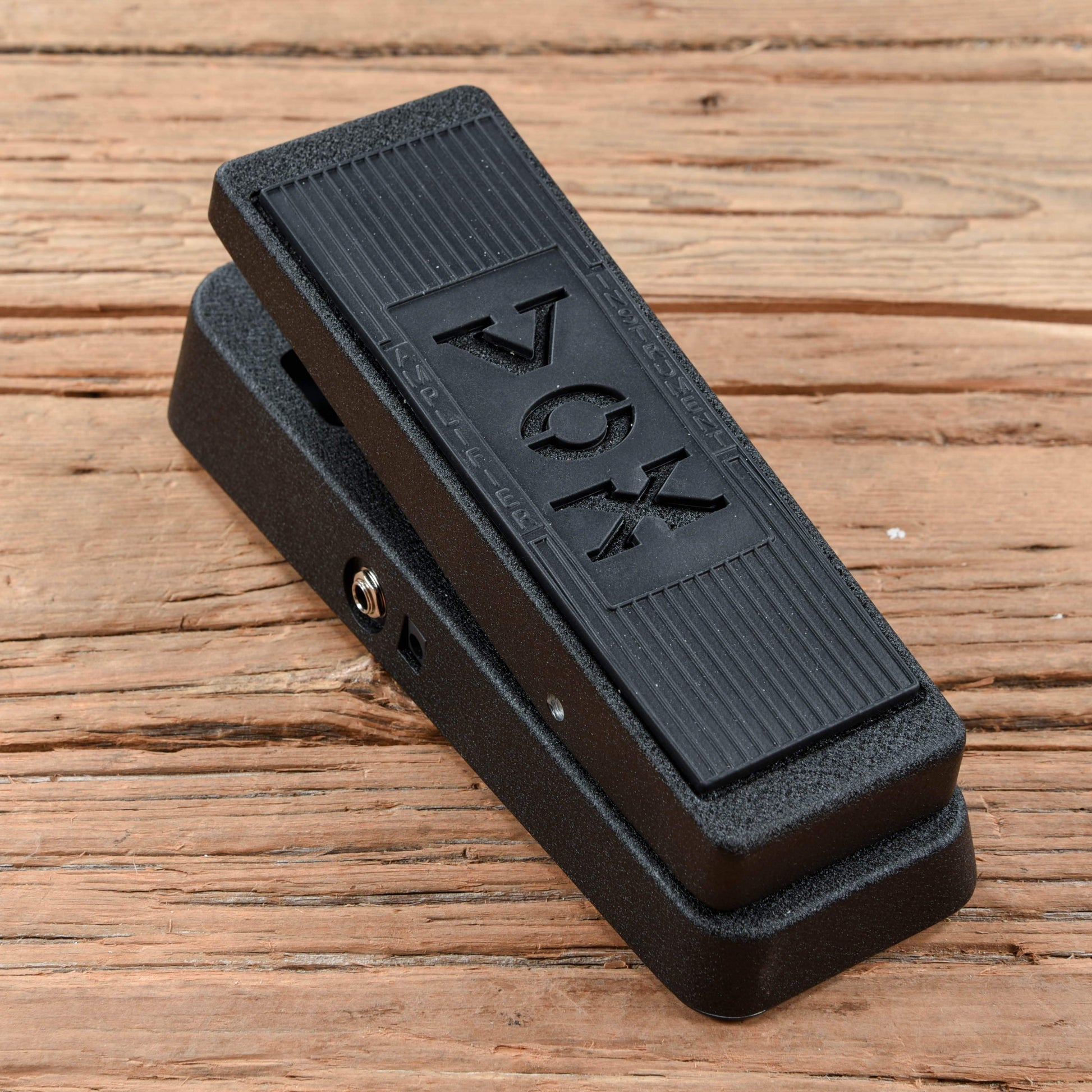 vox v845 wah pedal Vox V845 Classic Wah Pedal – Chicago Music Exchange