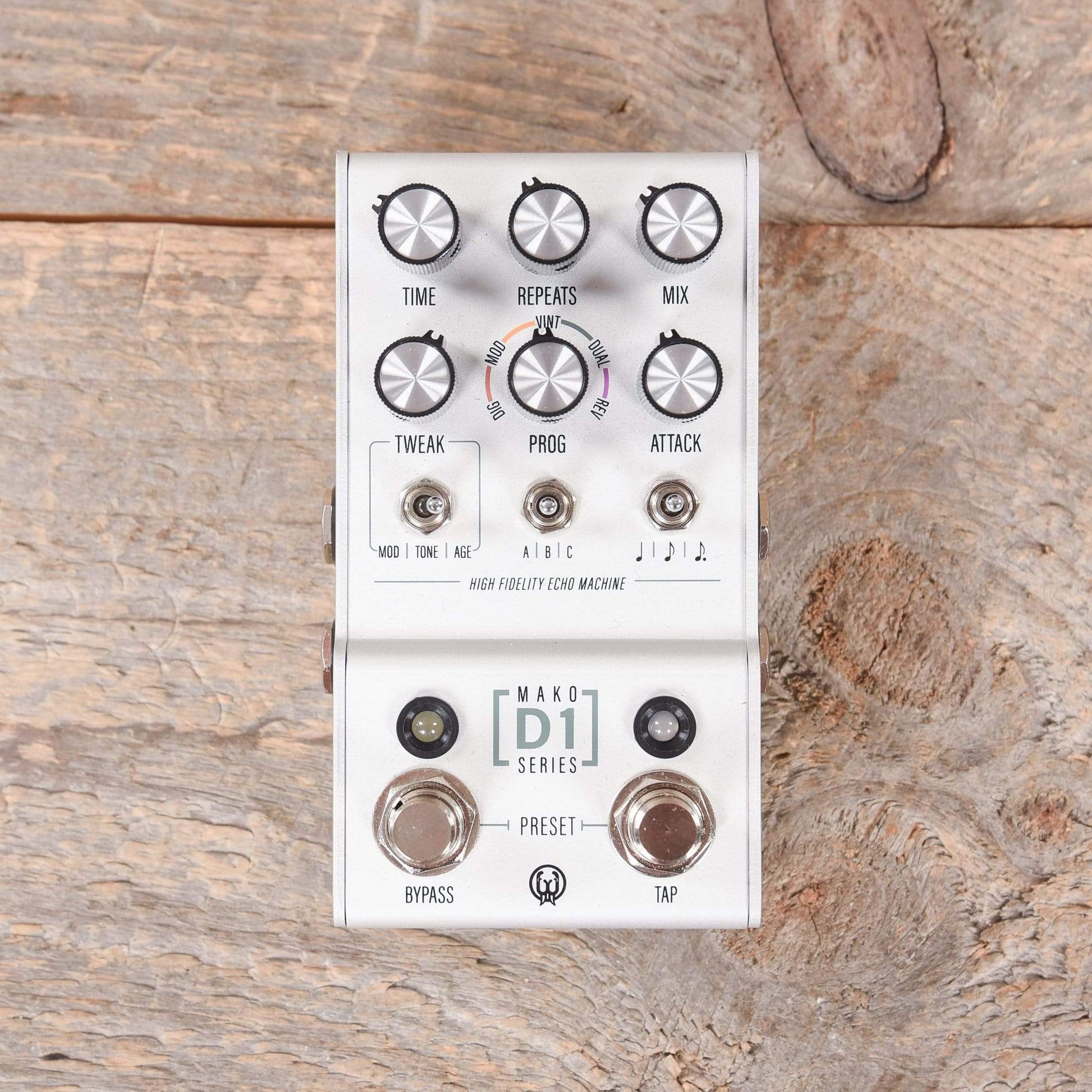 Walrus Audio MAKO Series D1 High-Fidelity Delay Effects and Pedals / Delay