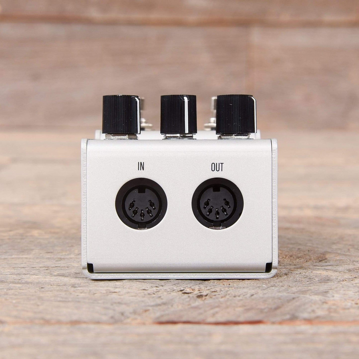 Walrus Audio MAKO Series D1 High-Fidelity Delay Effects and Pedals / Delay