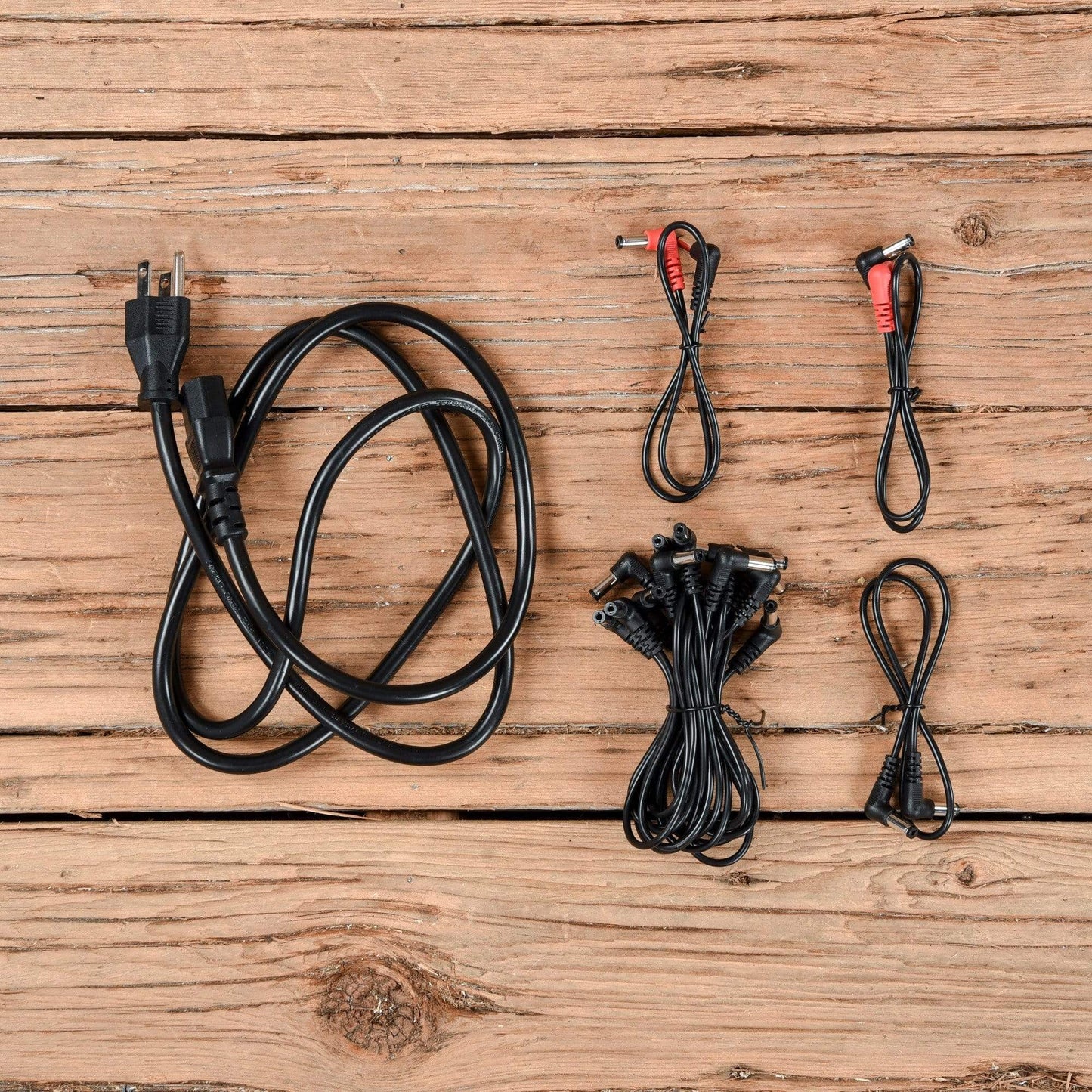 Walrus Aetos Clean Power Supply Effects and Pedals / Pedalboards and Power Supplies