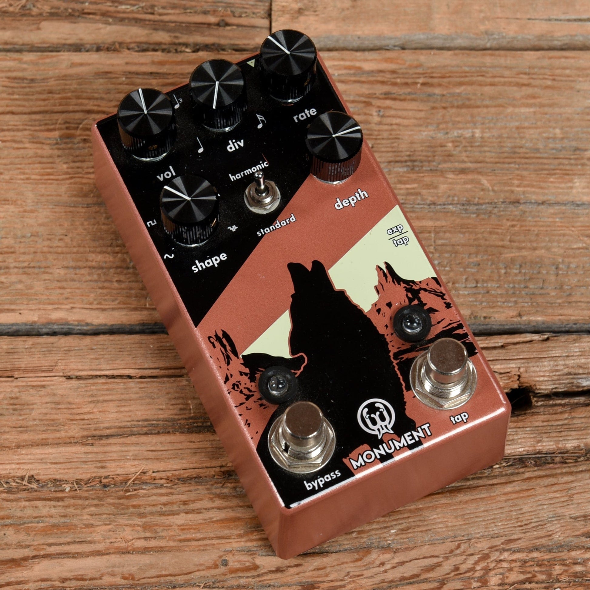 Walrus Monument Harmonic Tap Tremolo V2 Effects and Pedals / Tremolo