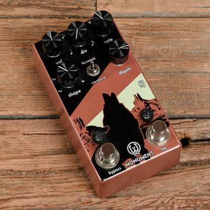 Walrus Monument Harmonic Tap Tremolo V2 Effects and Pedals / Tremolo