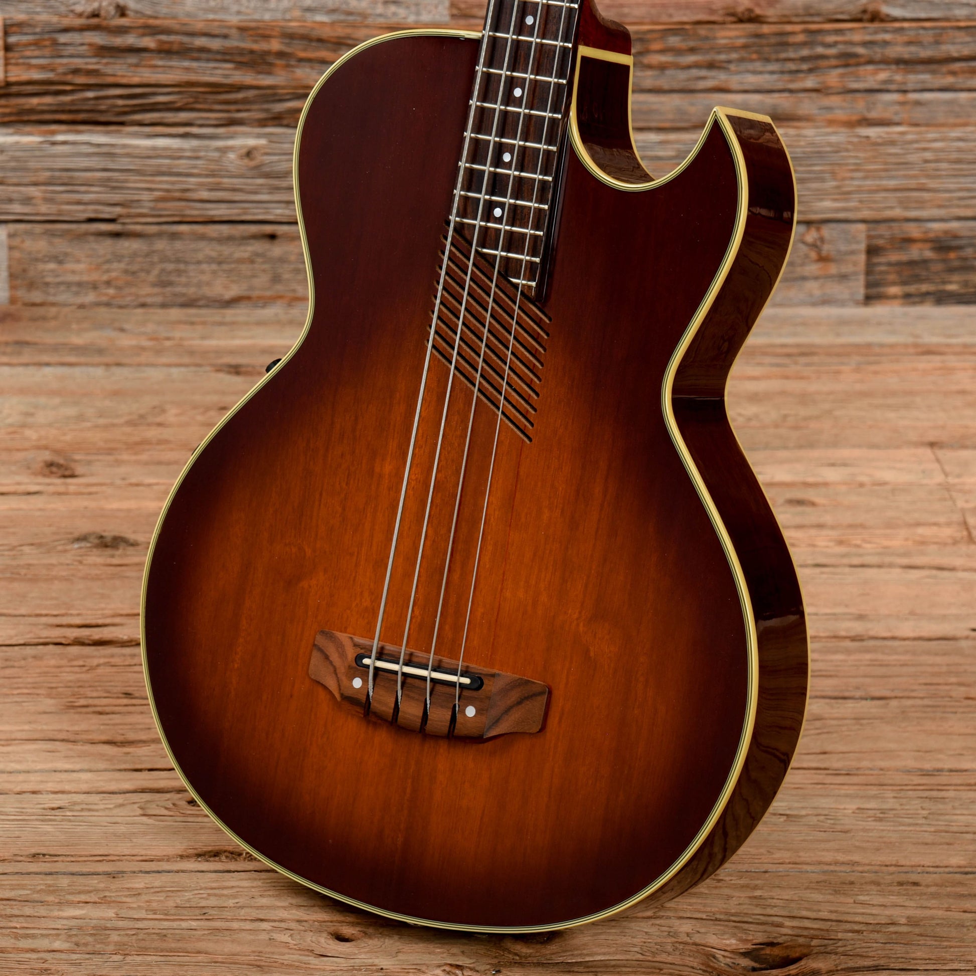 Washburn AB20 Sunburst Bass Guitars / 4-String