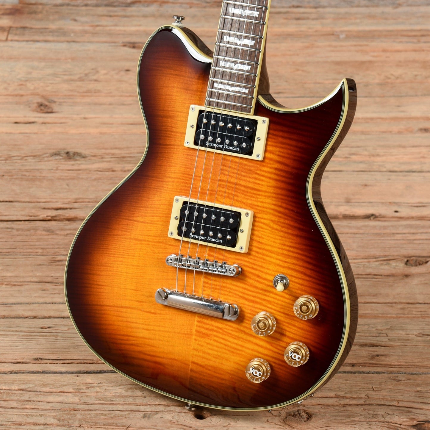 Washburn WI66PROF Sunburst Electric Guitars / Solid Body