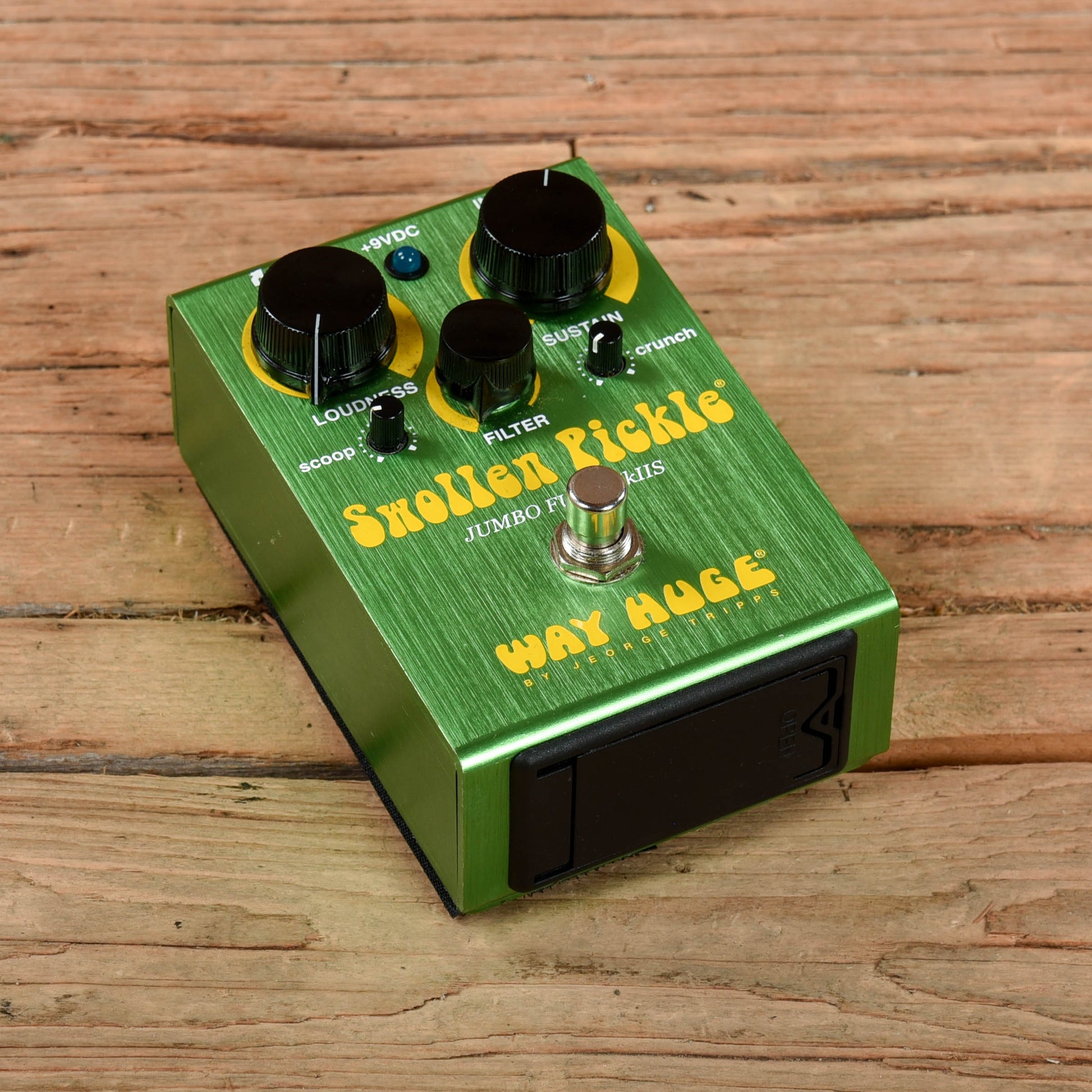 Way Huge WHE401s Swollen Pickle MkIIs Jumbo Fuzz Effects and Pedals / Fuzz