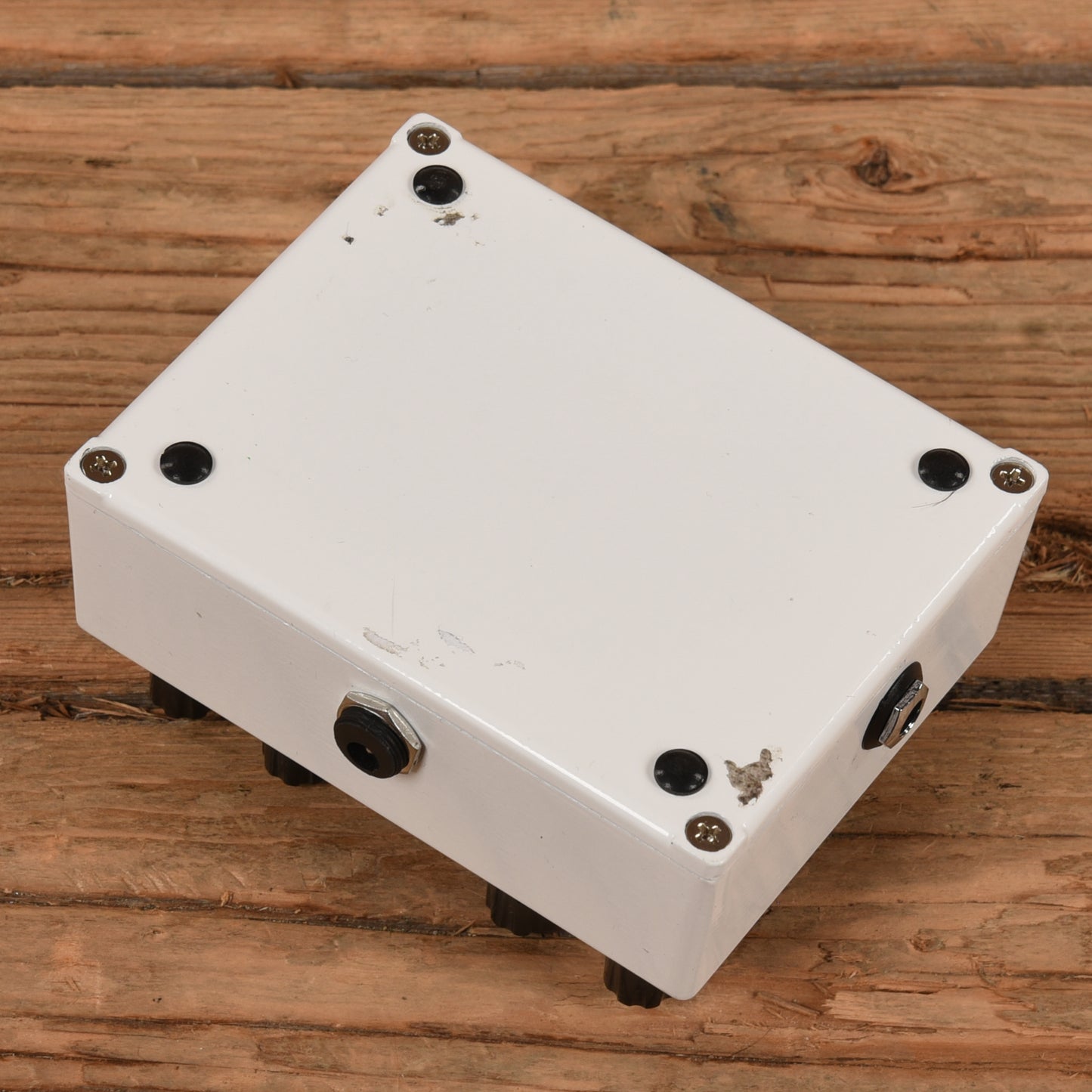 Wren and Cuff Sonder Effects and Pedals / Chorus and Vibrato
