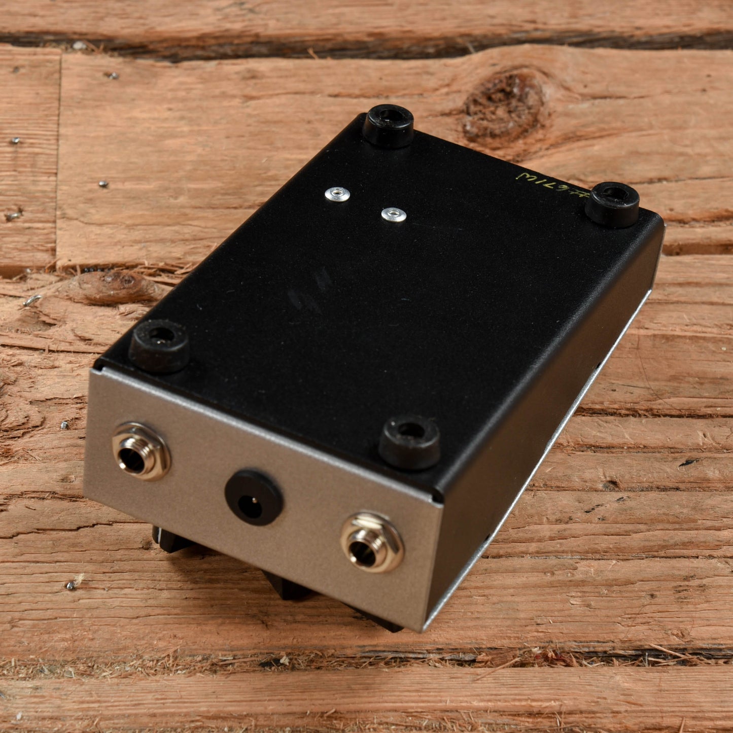 Wren and Cuff Box of War Effects and Pedals / Fuzz