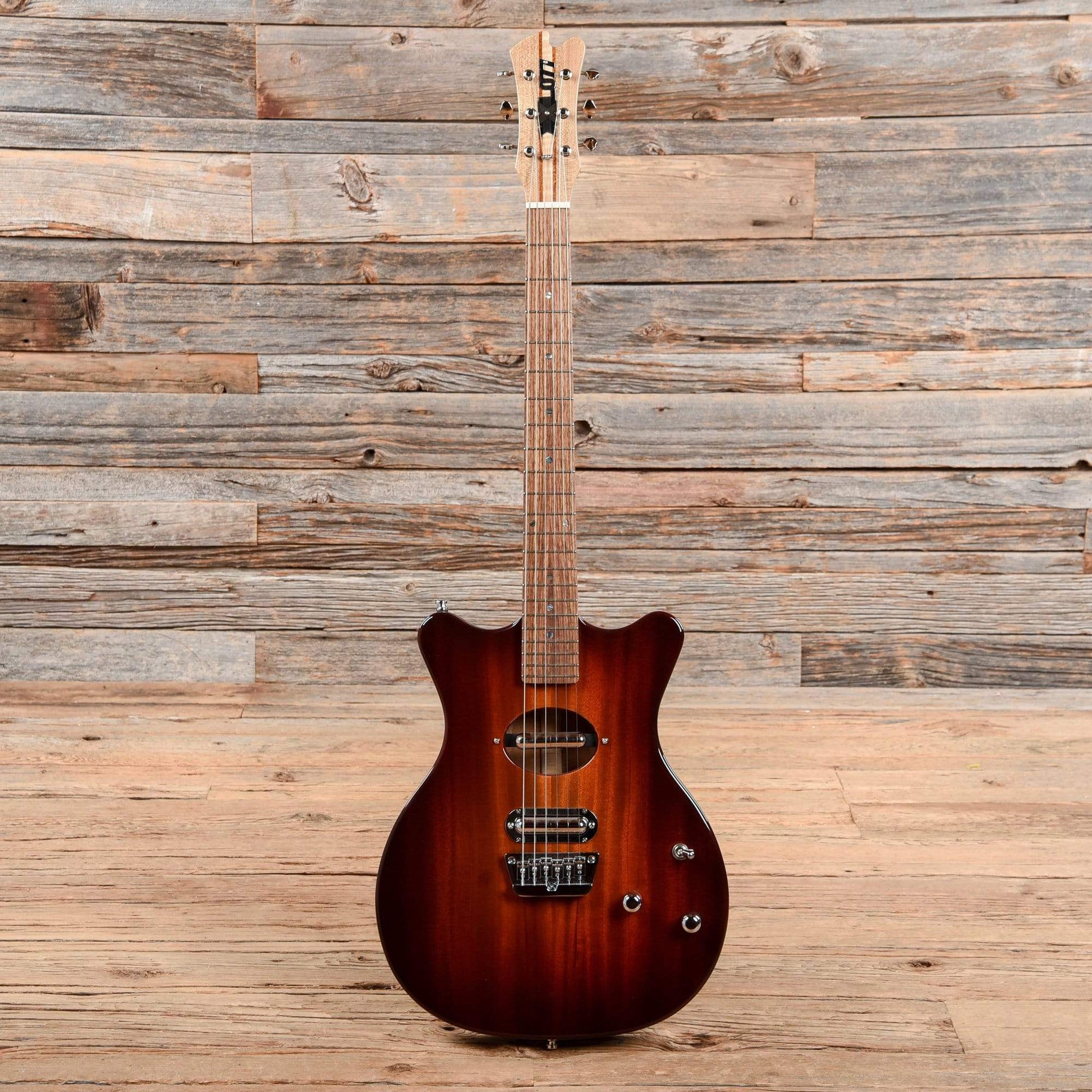 XXL Convertible Sunburst 2009 Electric Guitars / Semi-Hollow