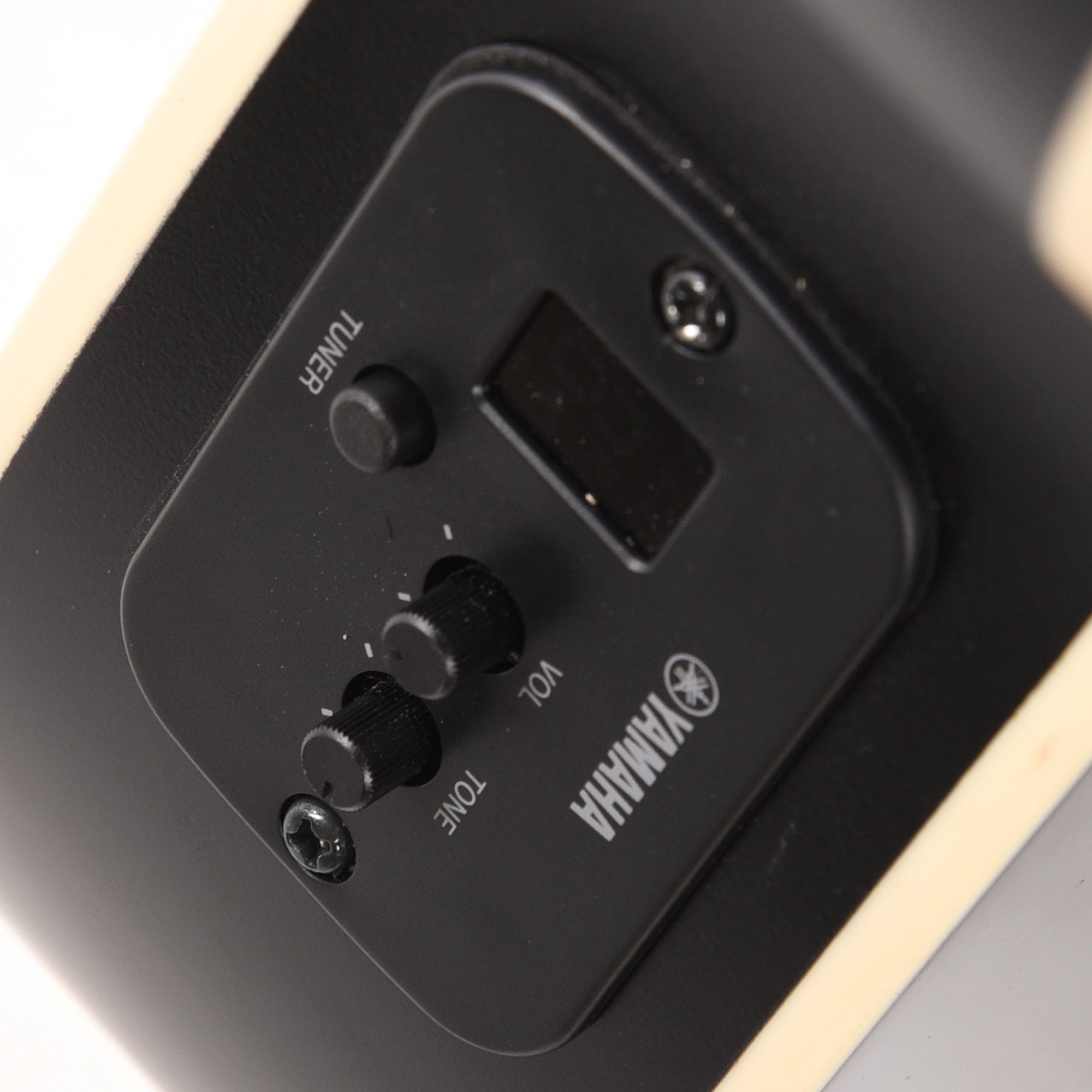 Yamaha 3/4-Size Thinline Spruce/Meranti Black w/Pickup Acoustic Guitars / Built-in Electronics