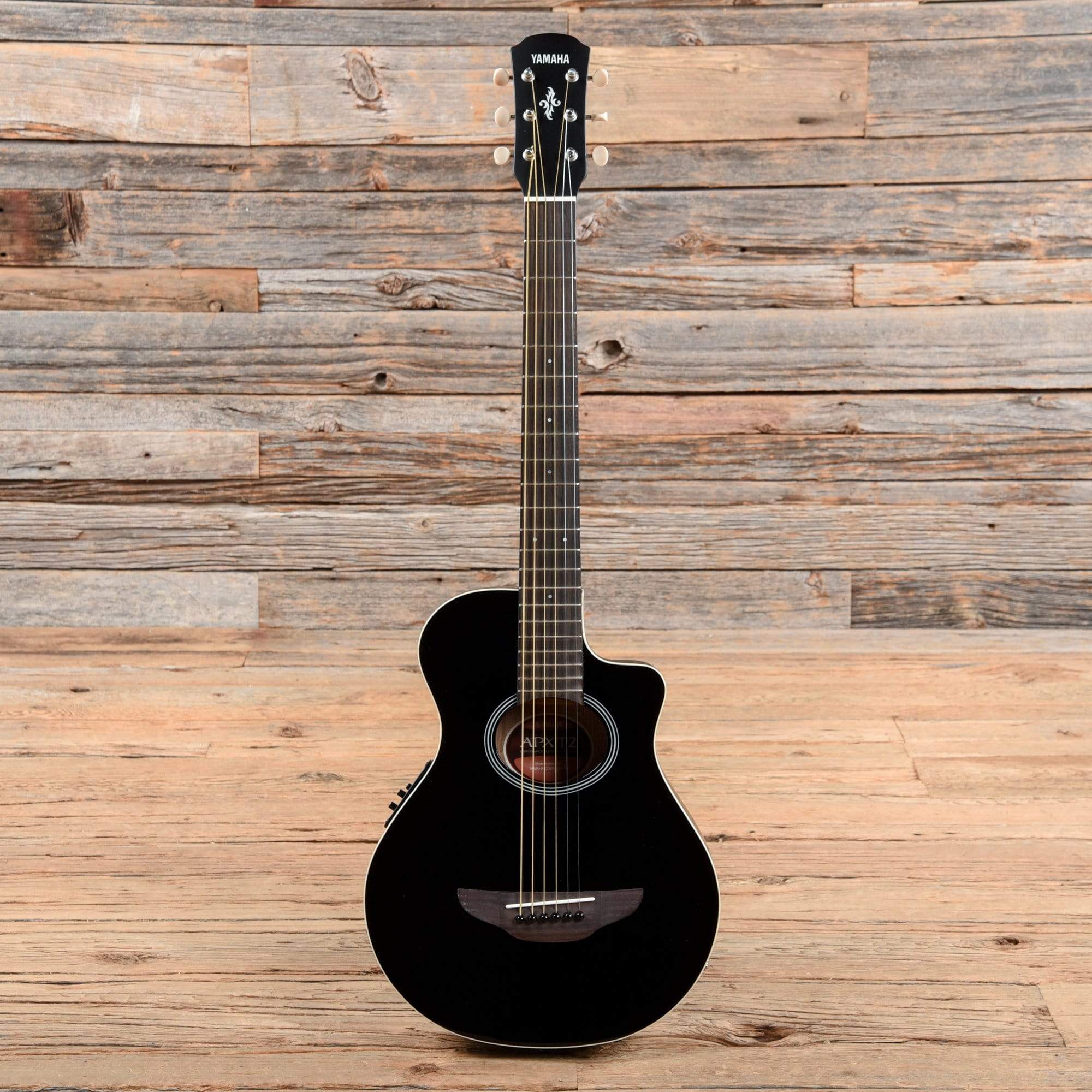 Yamaha 3/4-Size Thinline Spruce/Meranti Black w/Pickup Acoustic Guitars / Built-in Electronics