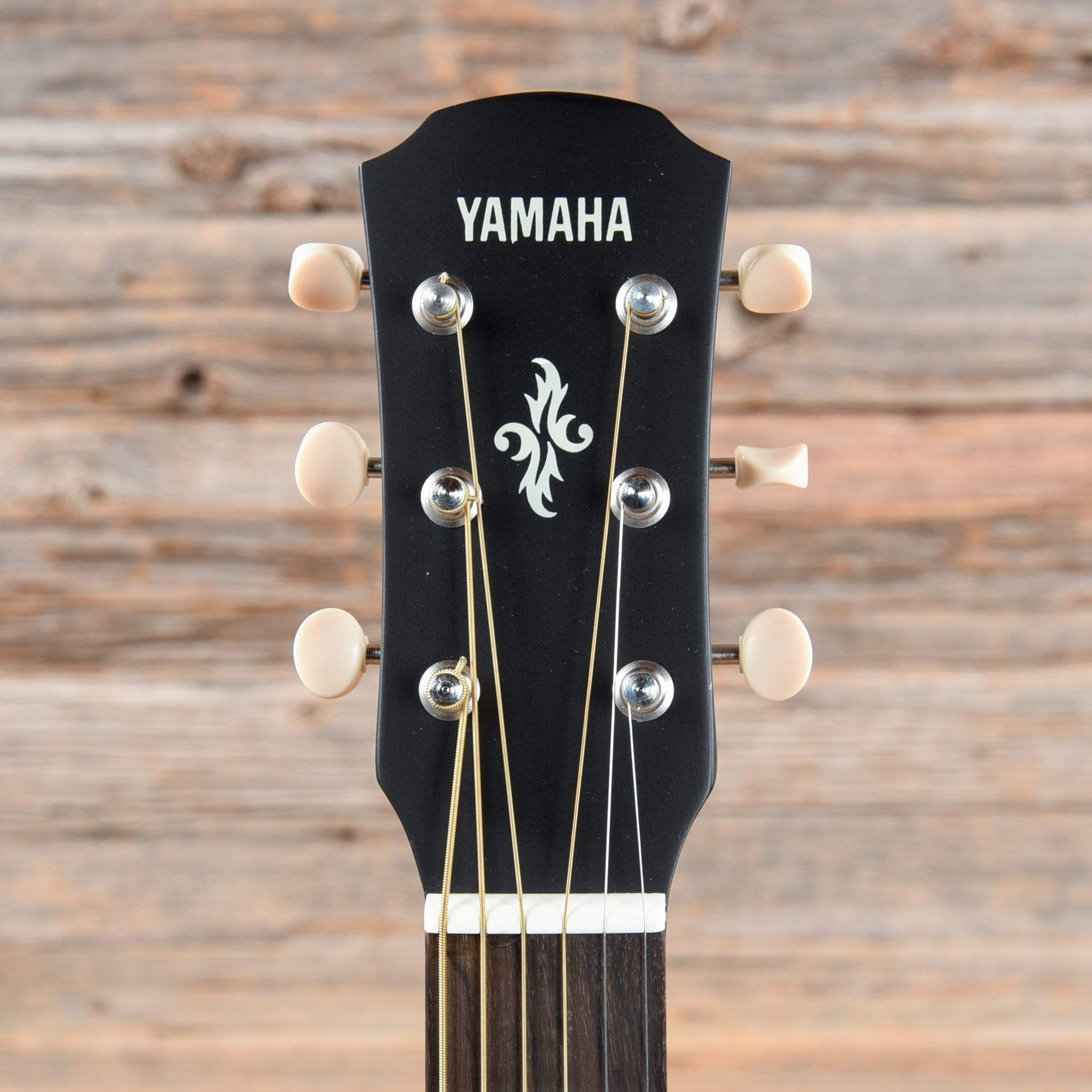 Yamaha 3/4-Size Thinline Spruce/Meranti Black w/Pickup Acoustic Guitars / Built-in Electronics