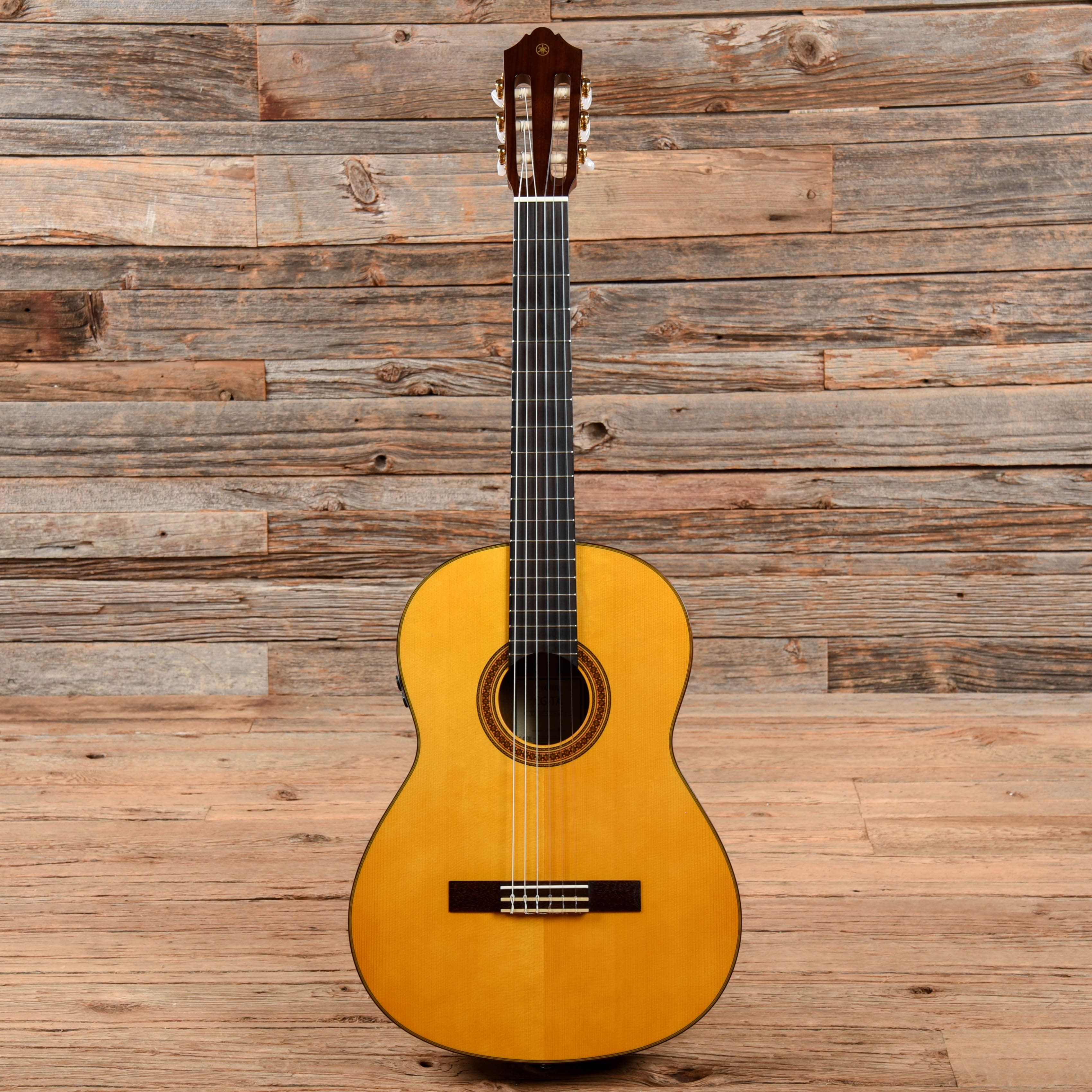 Yamaha CG-TA TransAcoustic Classical Natural Acoustic Guitars / Classical