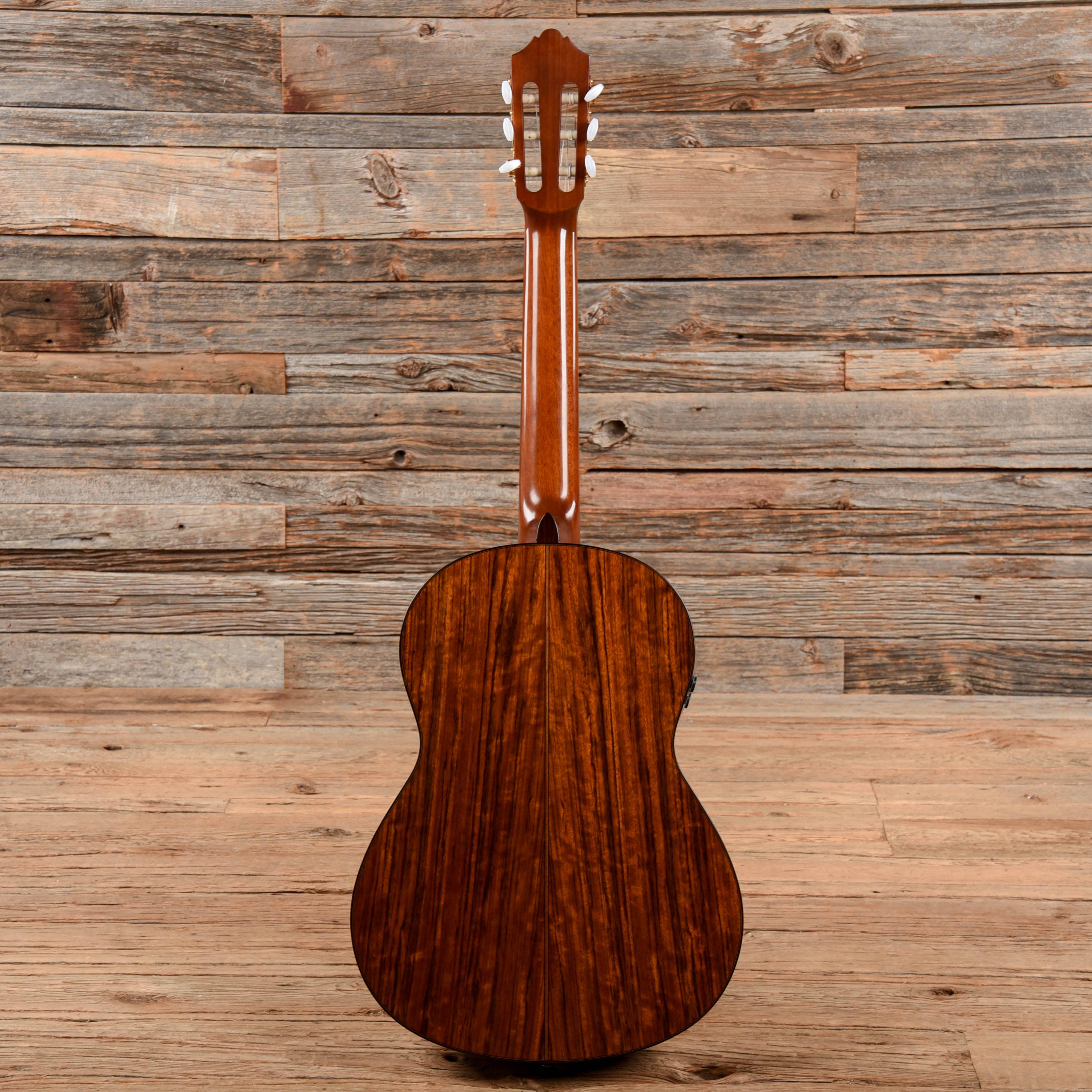 Yamaha CG-TA TransAcoustic Classical Natural Acoustic Guitars / Classical