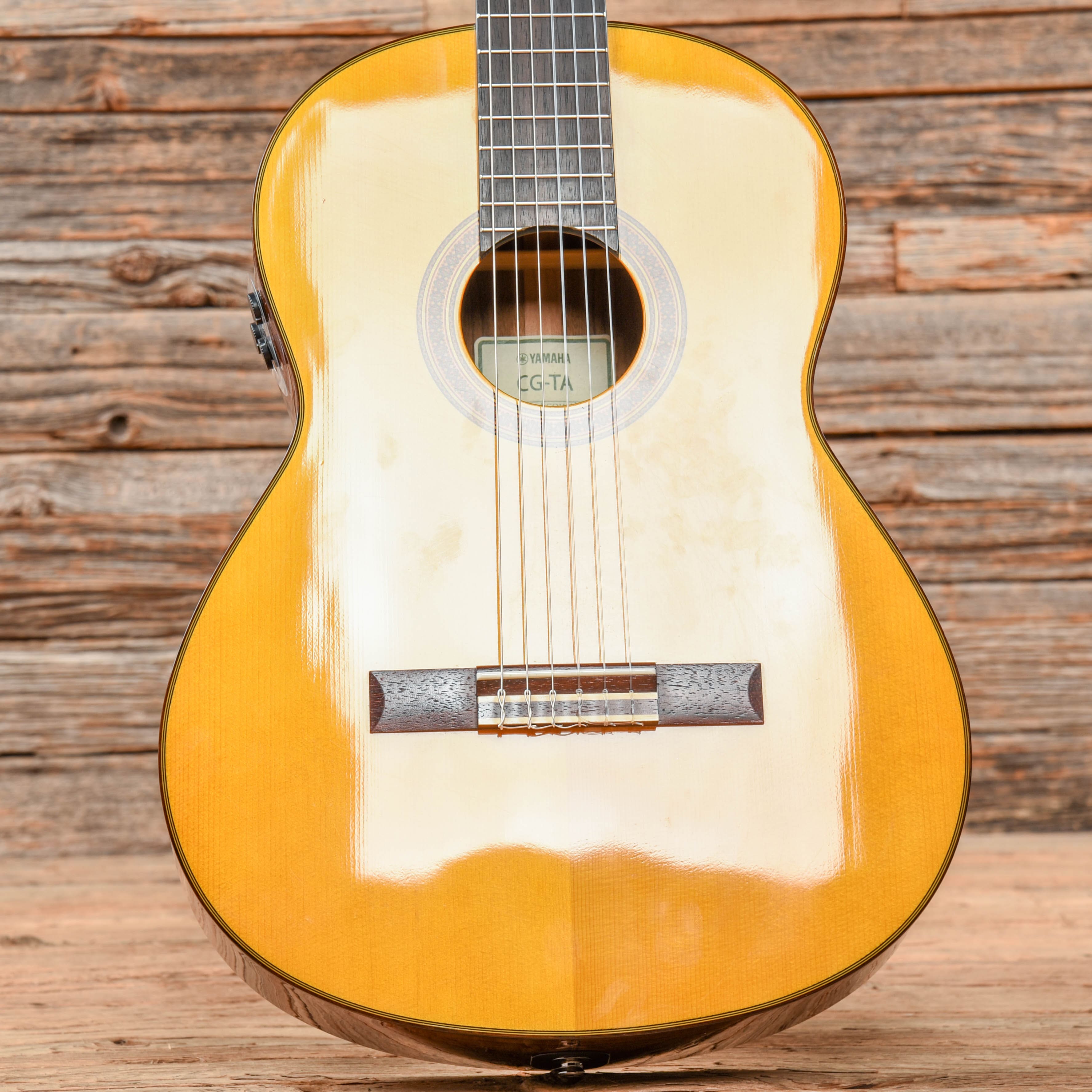 Yamaha CG-TA TransAcoustic Classical Natural Acoustic Guitars / Classical