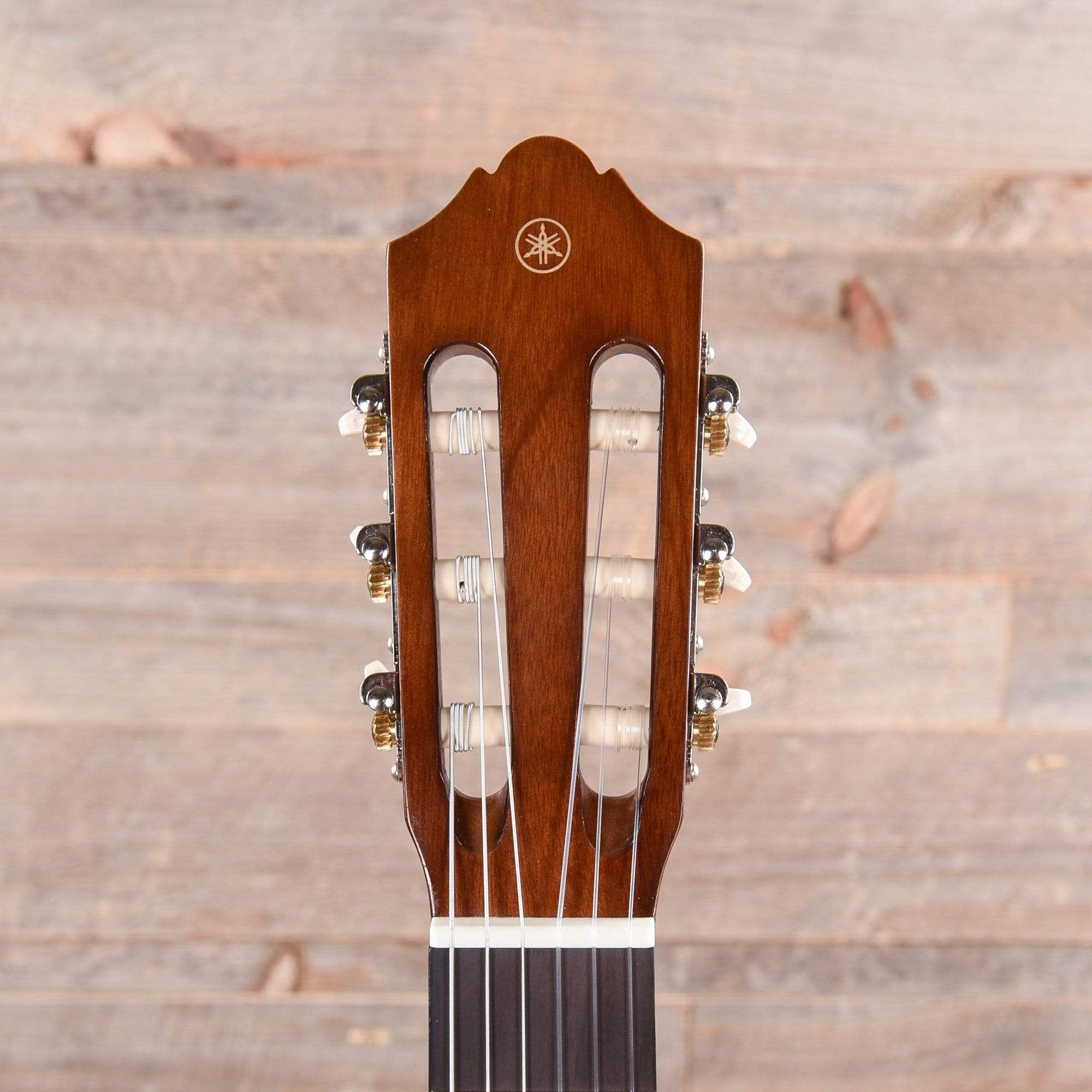 Yamaha Full Size Student Nylon Acoustic Guitar Natural Acoustic Guitars / Classical