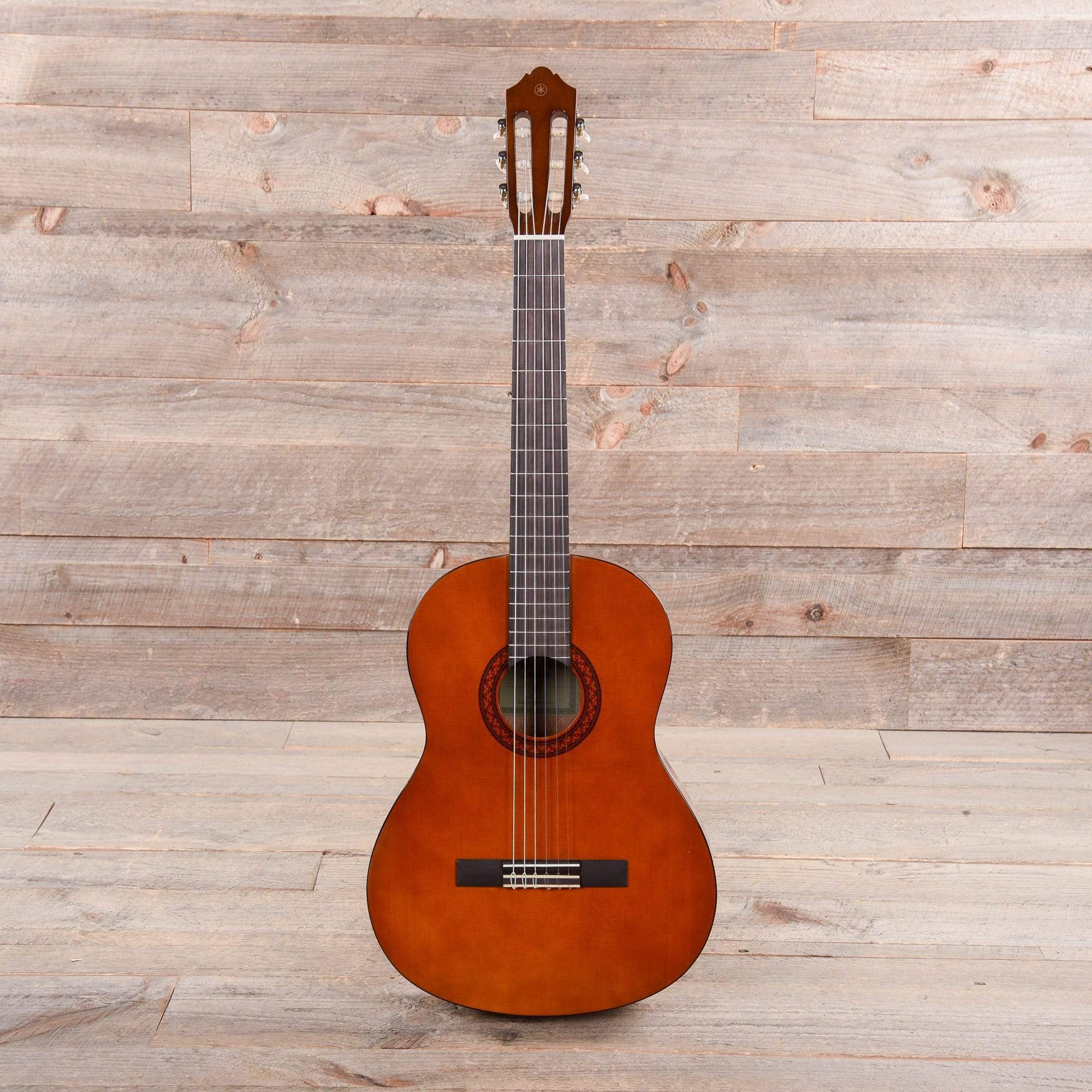 Yamaha Full Size Student Nylon Acoustic Guitar Natural Acoustic Guitars / Classical