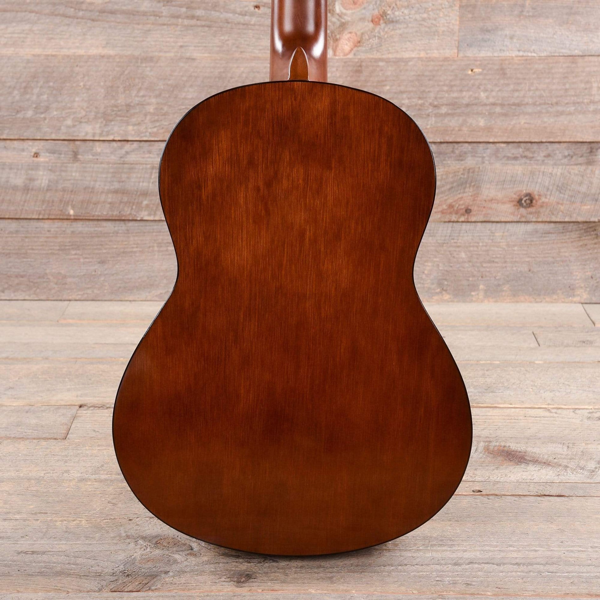 Yamaha Full Size Student Nylon Acoustic Guitar Natural Acoustic Guitars / Classical