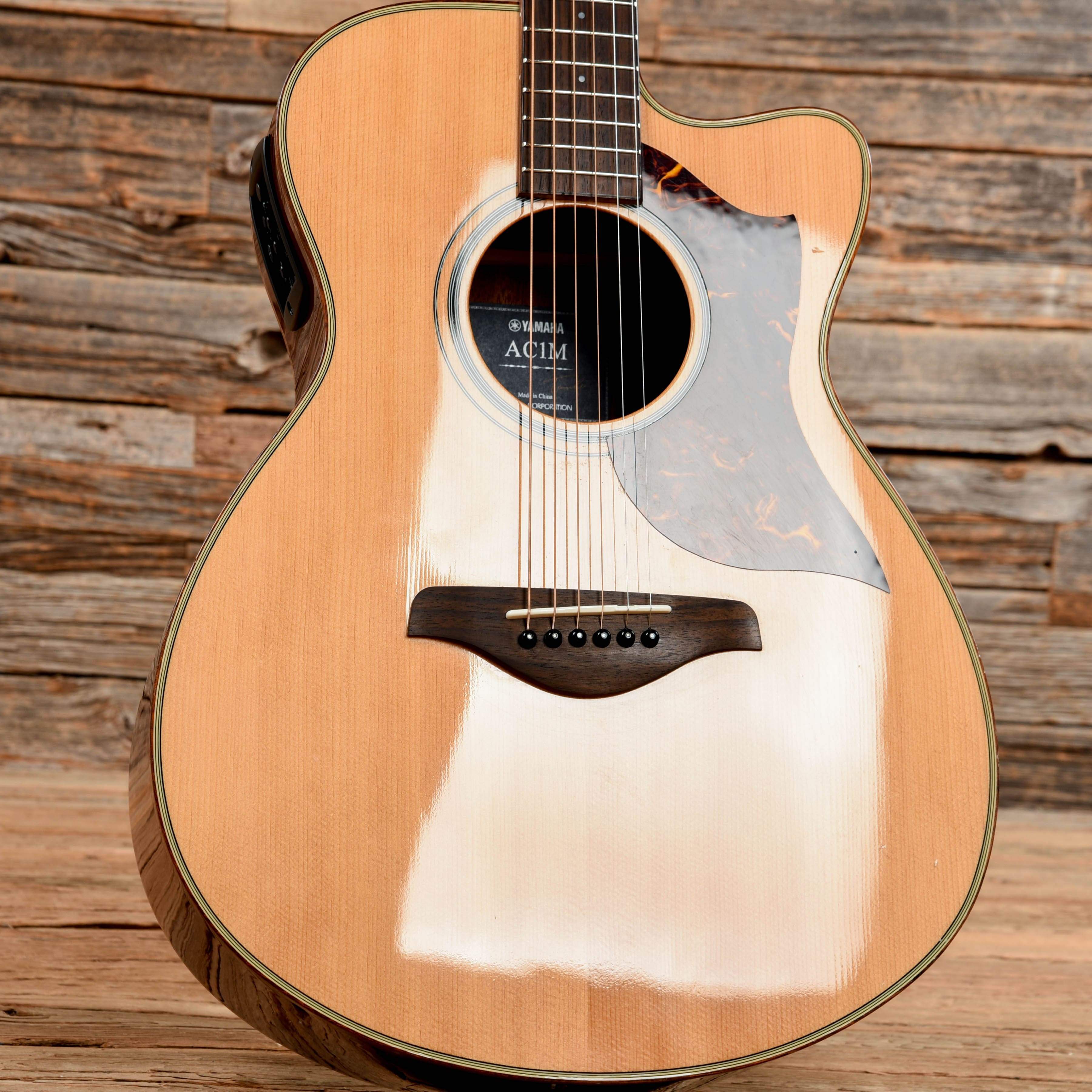 Yamaha AC1M Concert Natural 2013 Acoustic Guitars / Concert