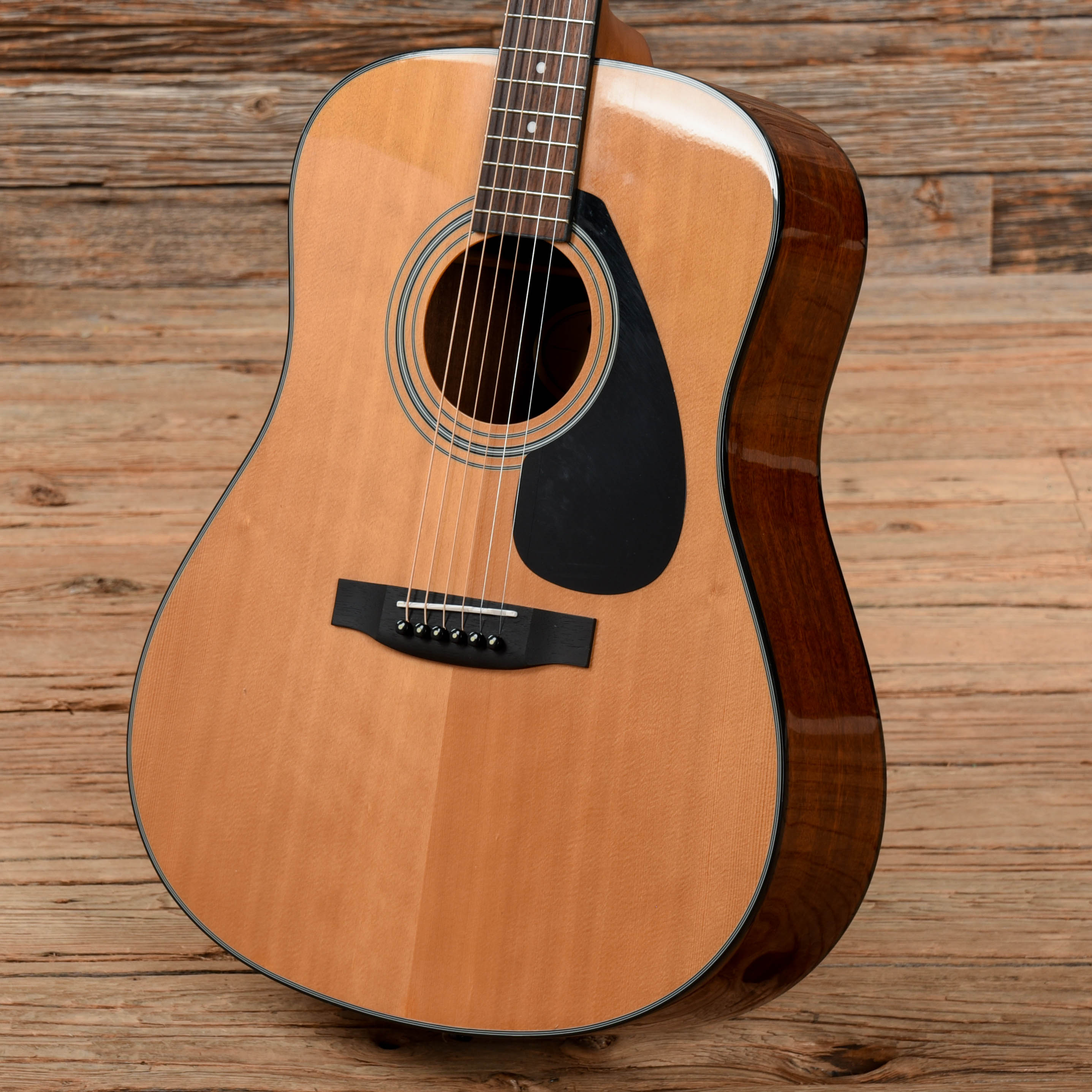 Yamaha F325D Natural Acoustic Guitars / Dreadnought