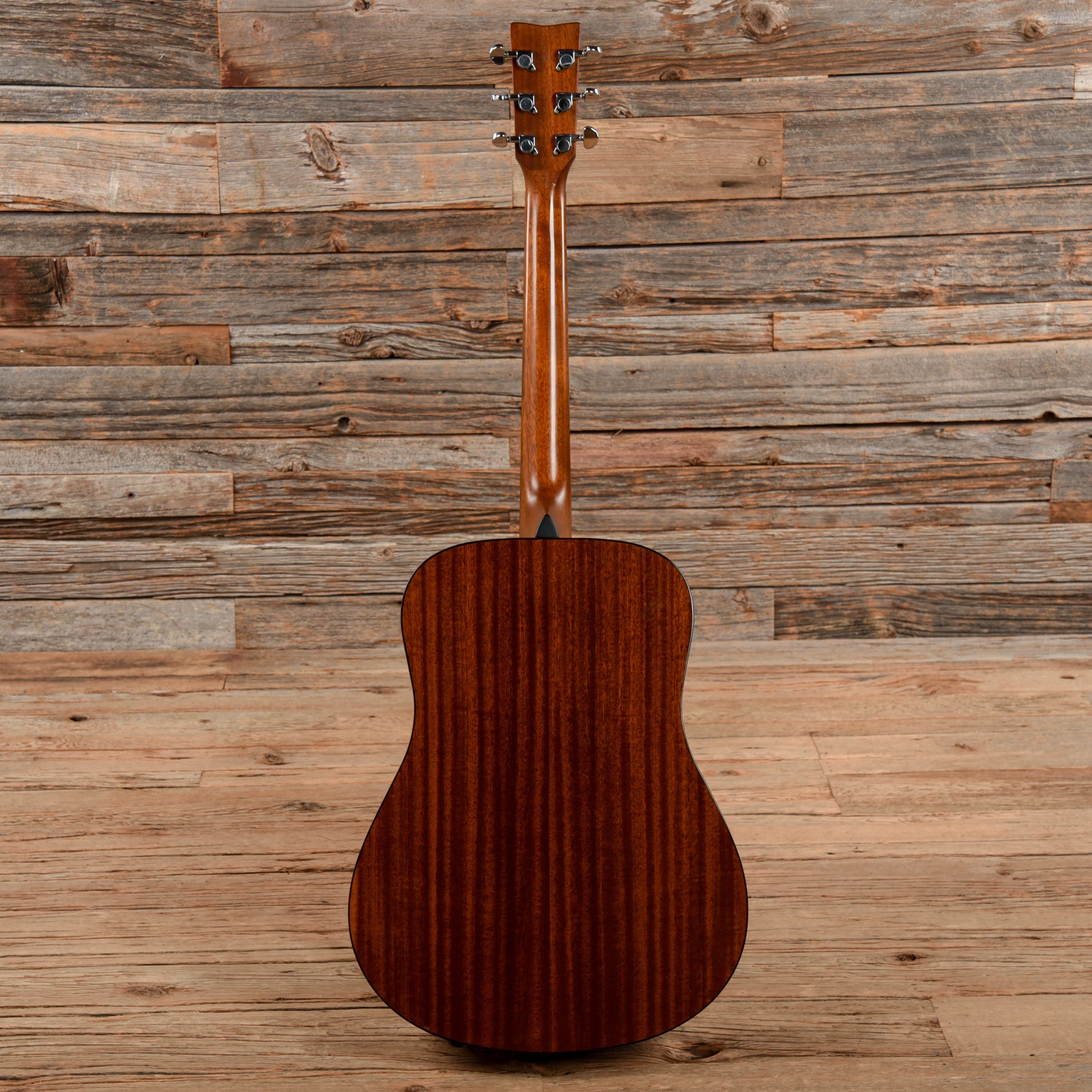 Yamaha F325D Natural Acoustic Guitars / Dreadnought