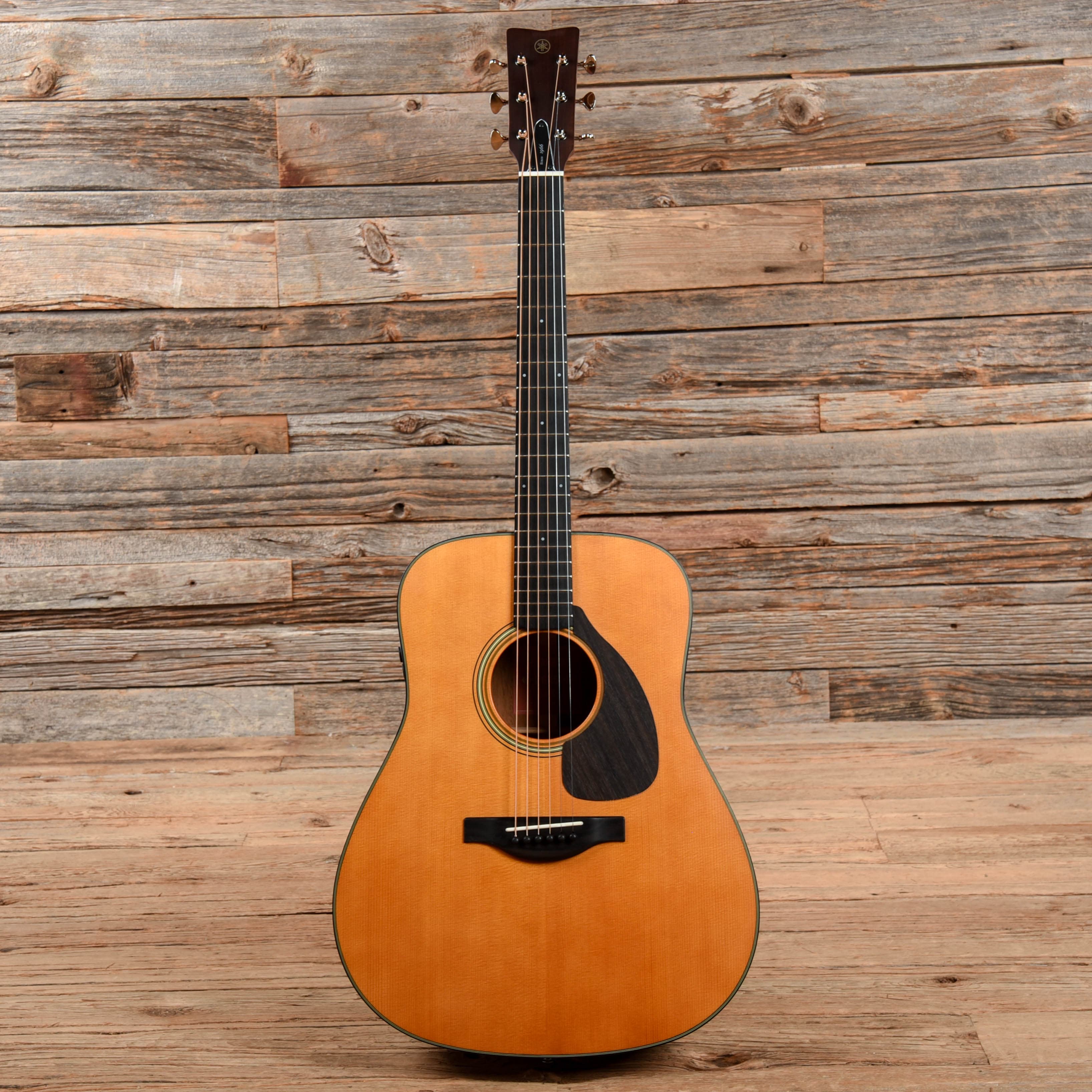 Yamaha FGX5 Red Label Natural – Chicago Music Exchange
