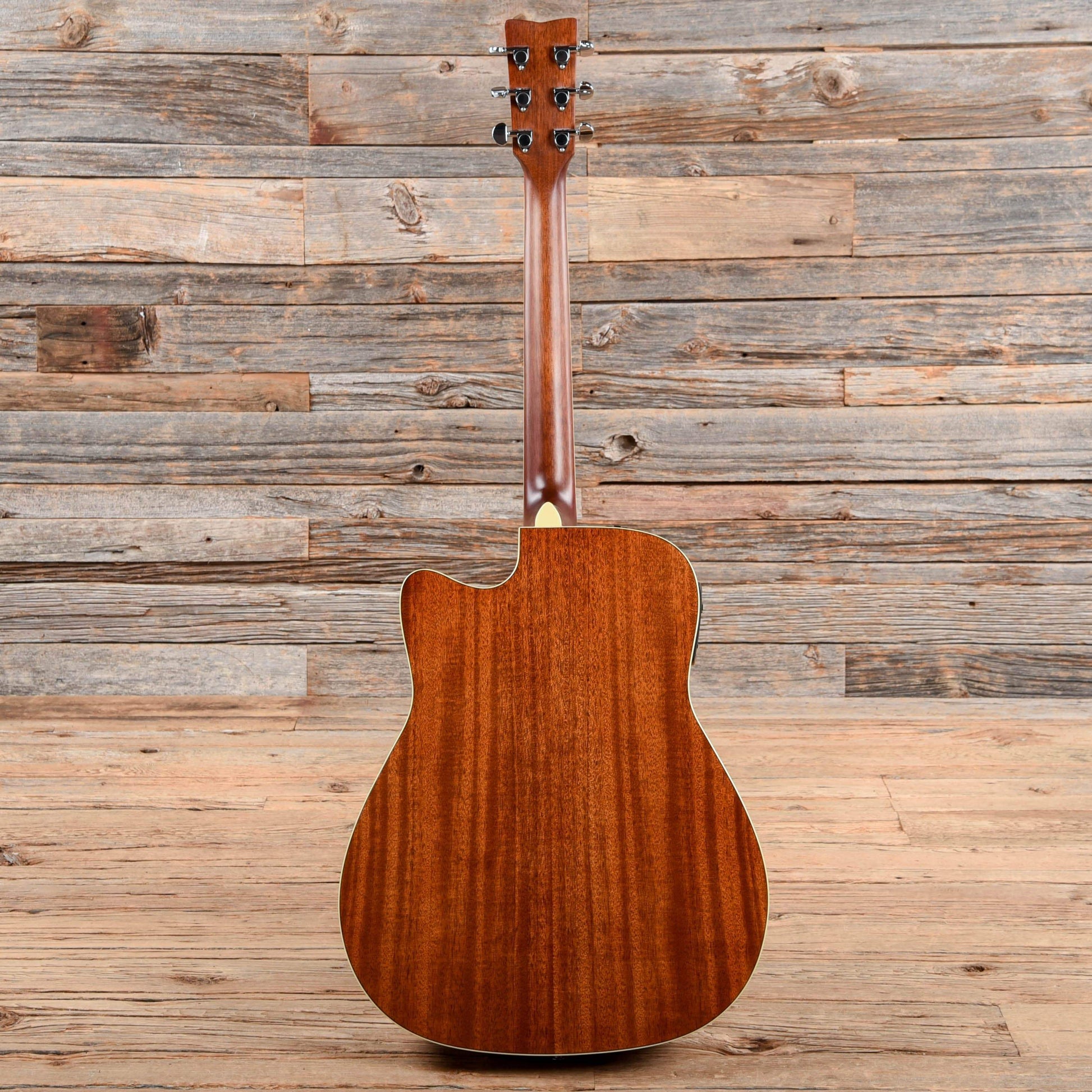 Yamaha FGX820C Folk Cutaway Acoustic-Electric Natural Acoustic Guitars / Dreadnought