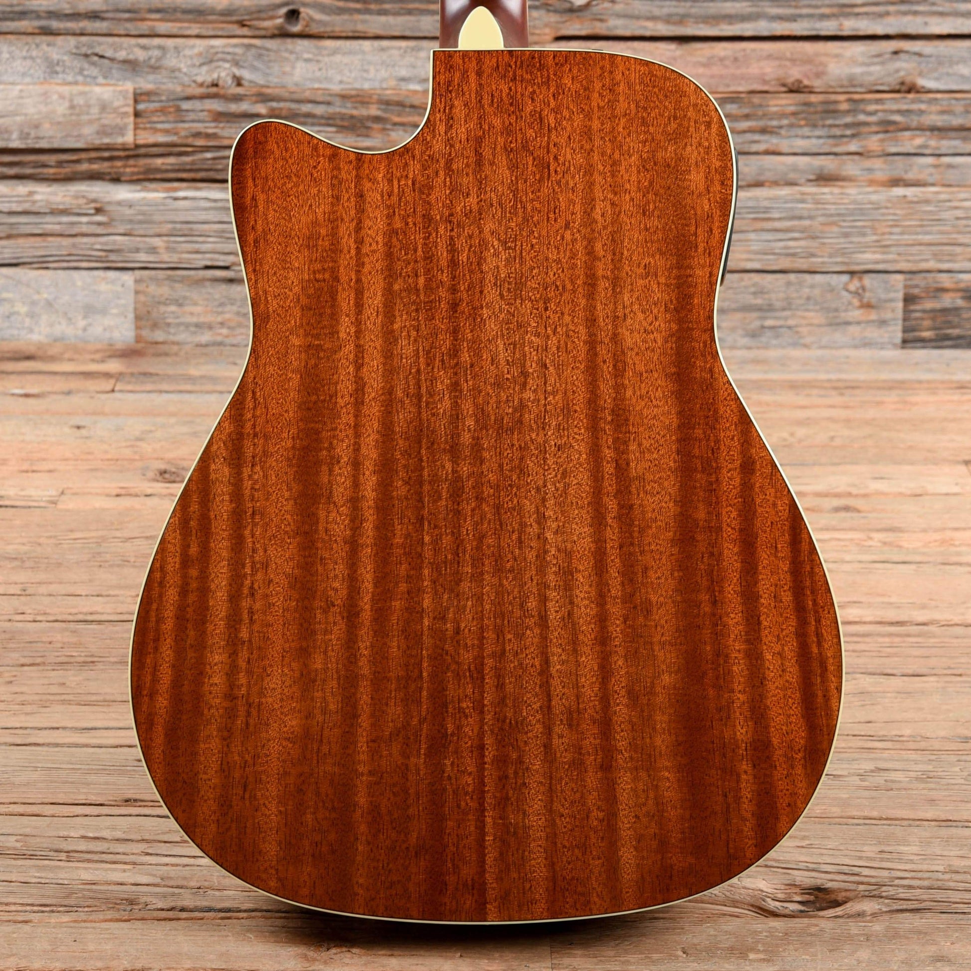 Yamaha FGX820C Folk Cutaway Acoustic-Electric Natural Acoustic Guitars / Dreadnought