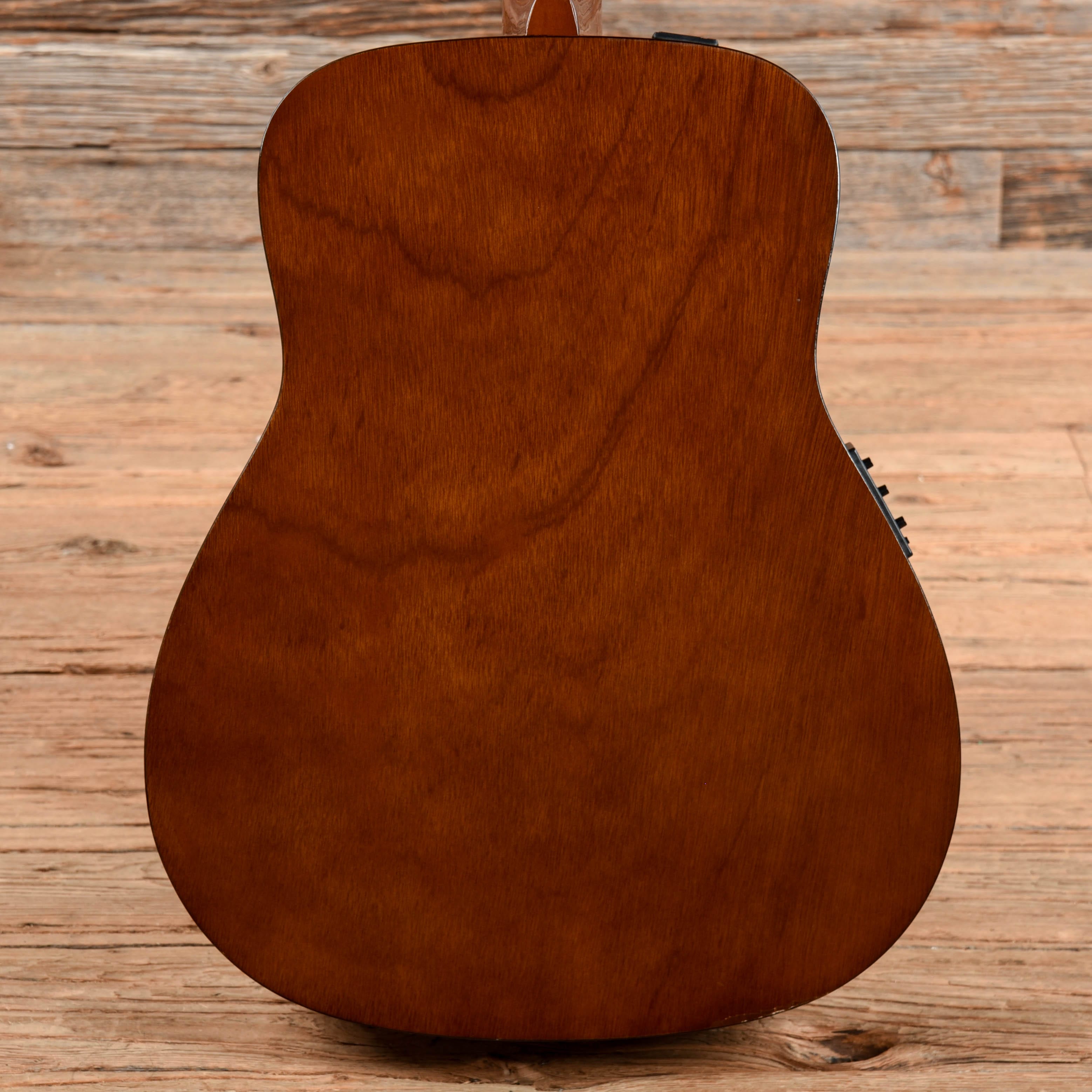 Yamaha FX325 Folk Acoustic/Electric Natural Acoustic Guitars / Dreadnought