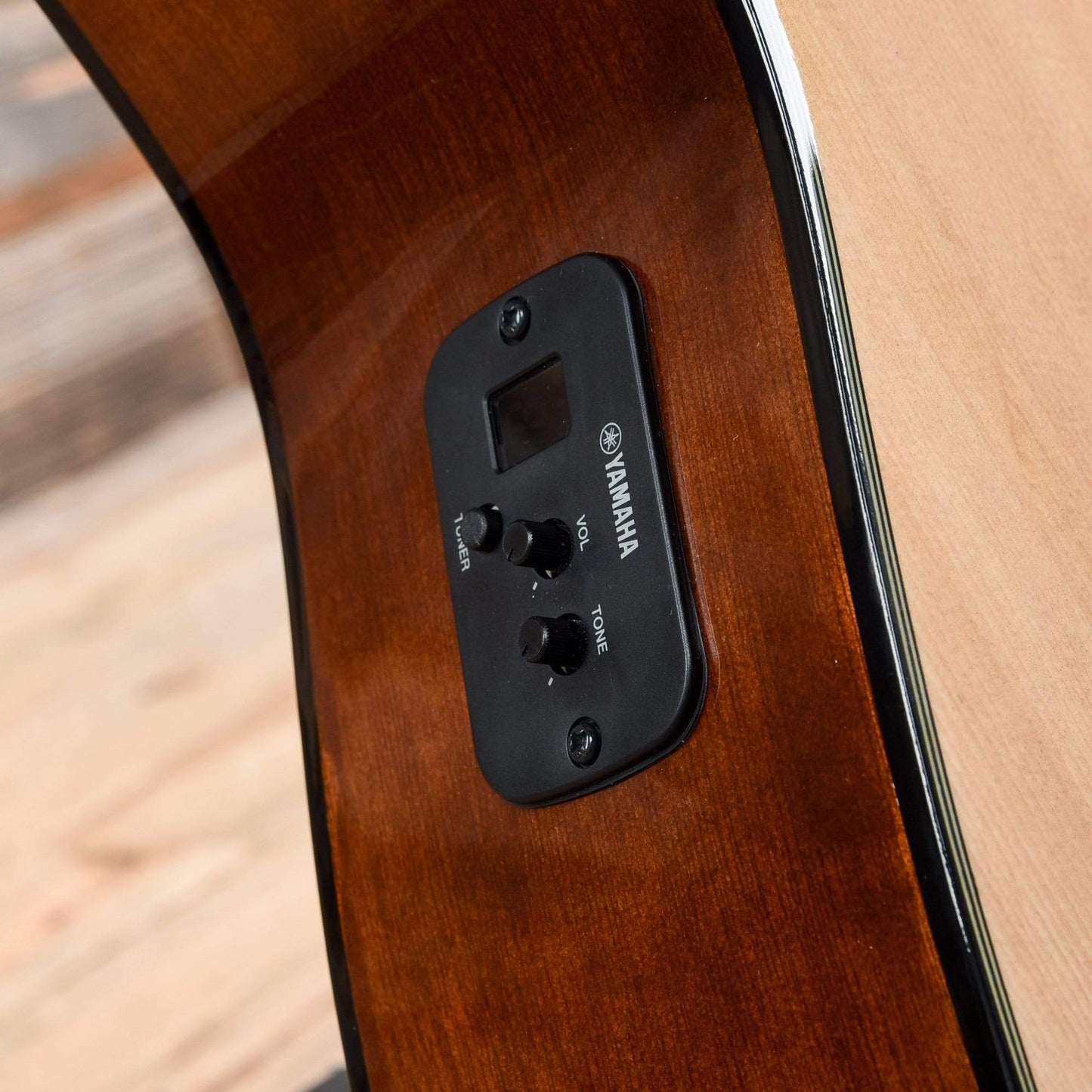 Yamaha FX325A Folk Acoustic w/Electronics Acoustic Guitars / Dreadnought