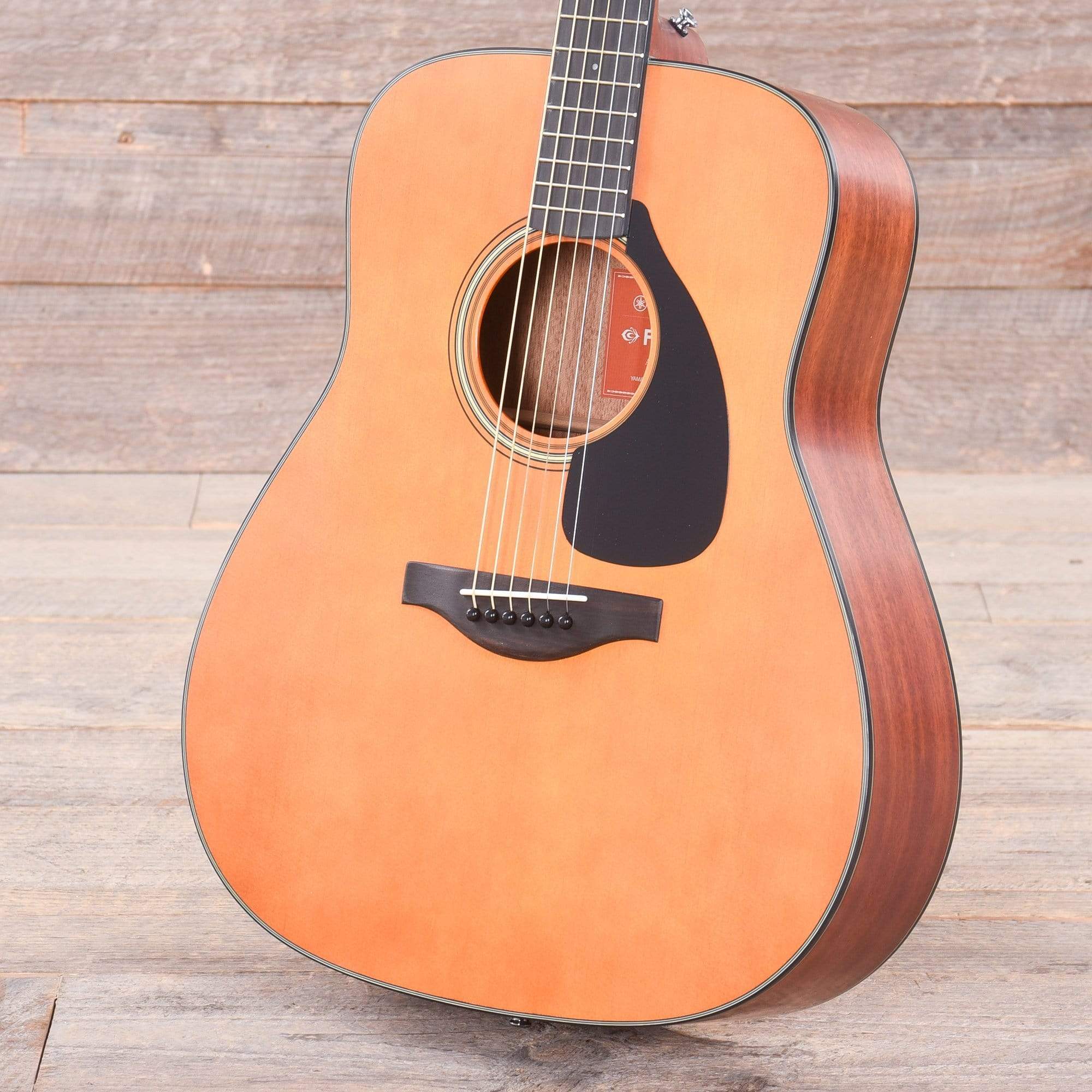 Yamaha Red Label FGX3 Natural w/Atmosfeel Pickup System & Hard Bag Acoustic Guitars / Dreadnought