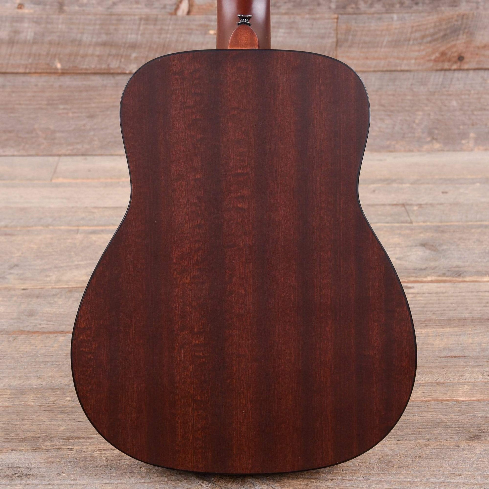 Yamaha JR2 Compact Acoustic Sunburst Acoustic Guitars / Mini/Travel