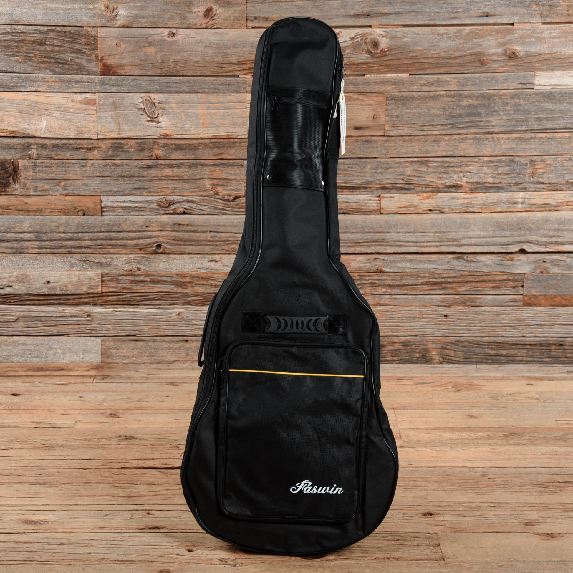Yamaha APX600 Thinline Black 2008 Acoustic Guitars / OM and Auditorium