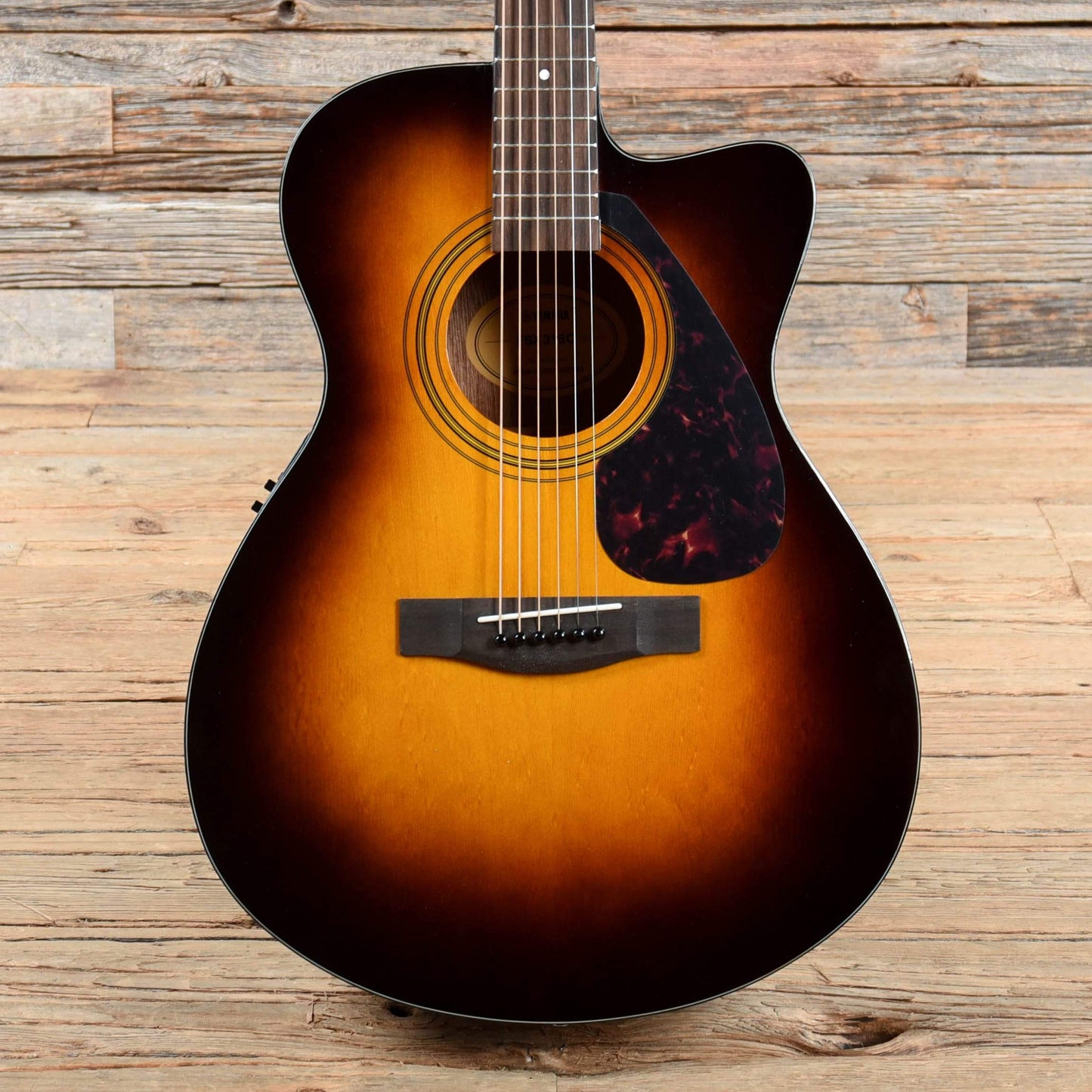Yamaha FSX315C F Series Concert Cutaway with Electronics Sunburst Acoustic Guitars / OM and Auditorium
