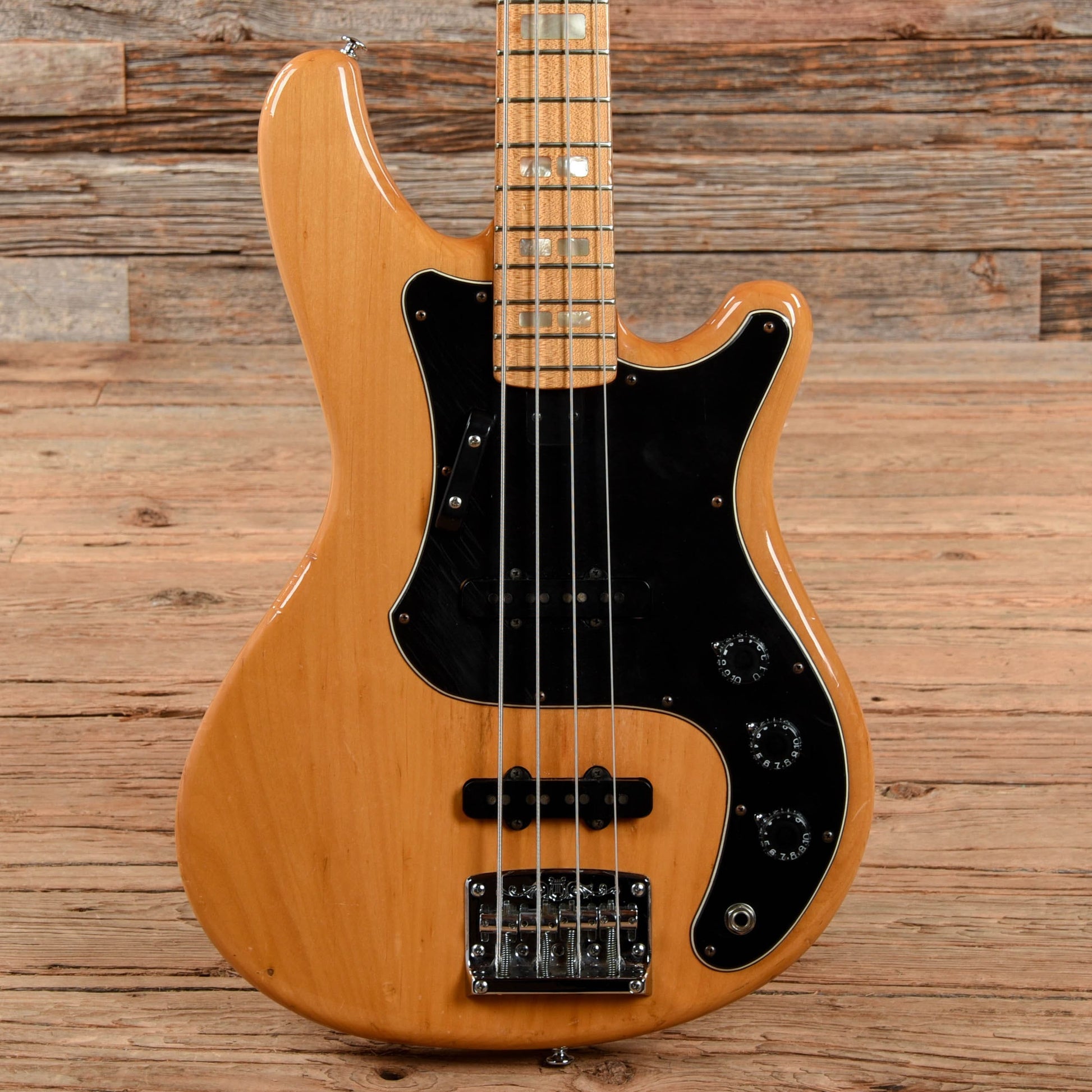 Yamaha Super Bass 800 Natural Bass Guitars / 4-String