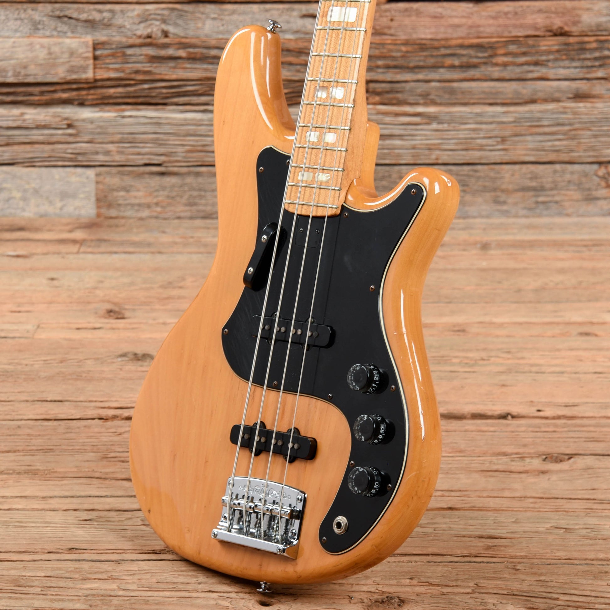 Yamaha Super Bass 800 Natural Bass Guitars / 4-String