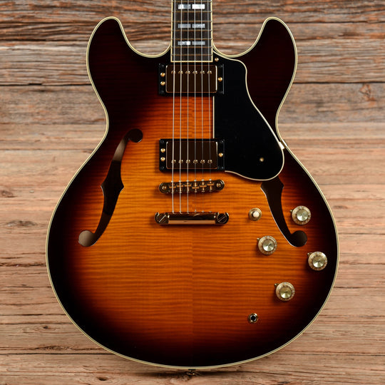 Yamaha SA2200 Sunburst 2022 Electric Guitars / Semi-Hollow