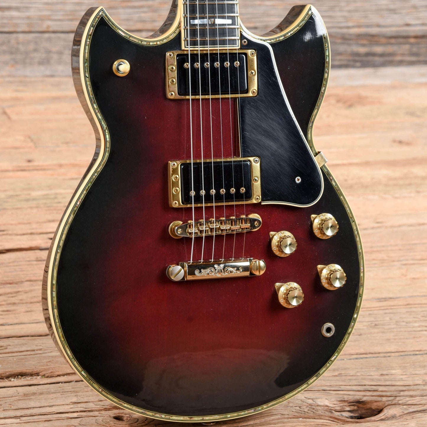 Yamaha SG 3000 Custom Professional Wine Burst 1982 Electric Guitars / Solid Body