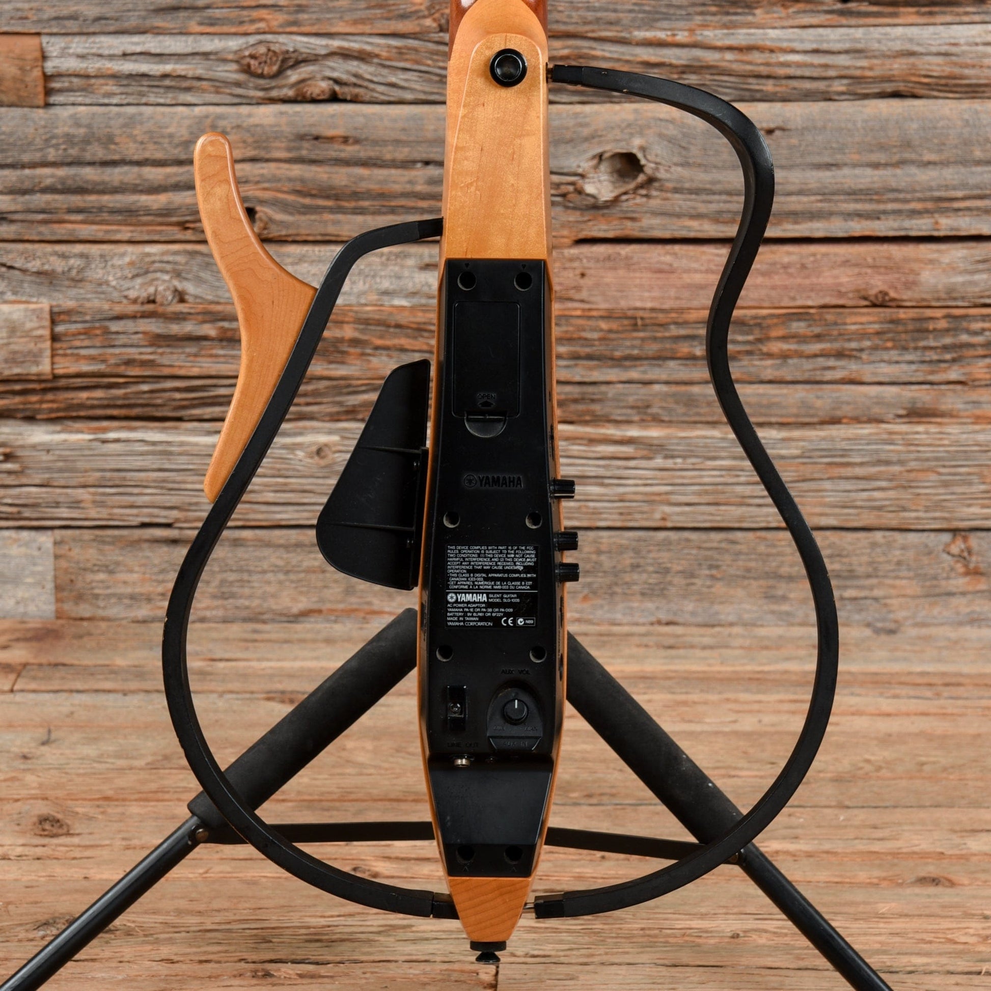 Yamaha SLG100S Silent Guitar Steel String Natural 2010 Electric Guitars / Solid Body