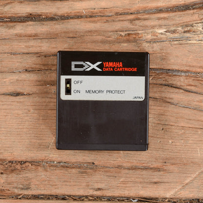 Yamaha DX7 Digital FM Synthesizer w/Original Cartridge  1980s Keyboards and Synths / Synths / Digital Synths