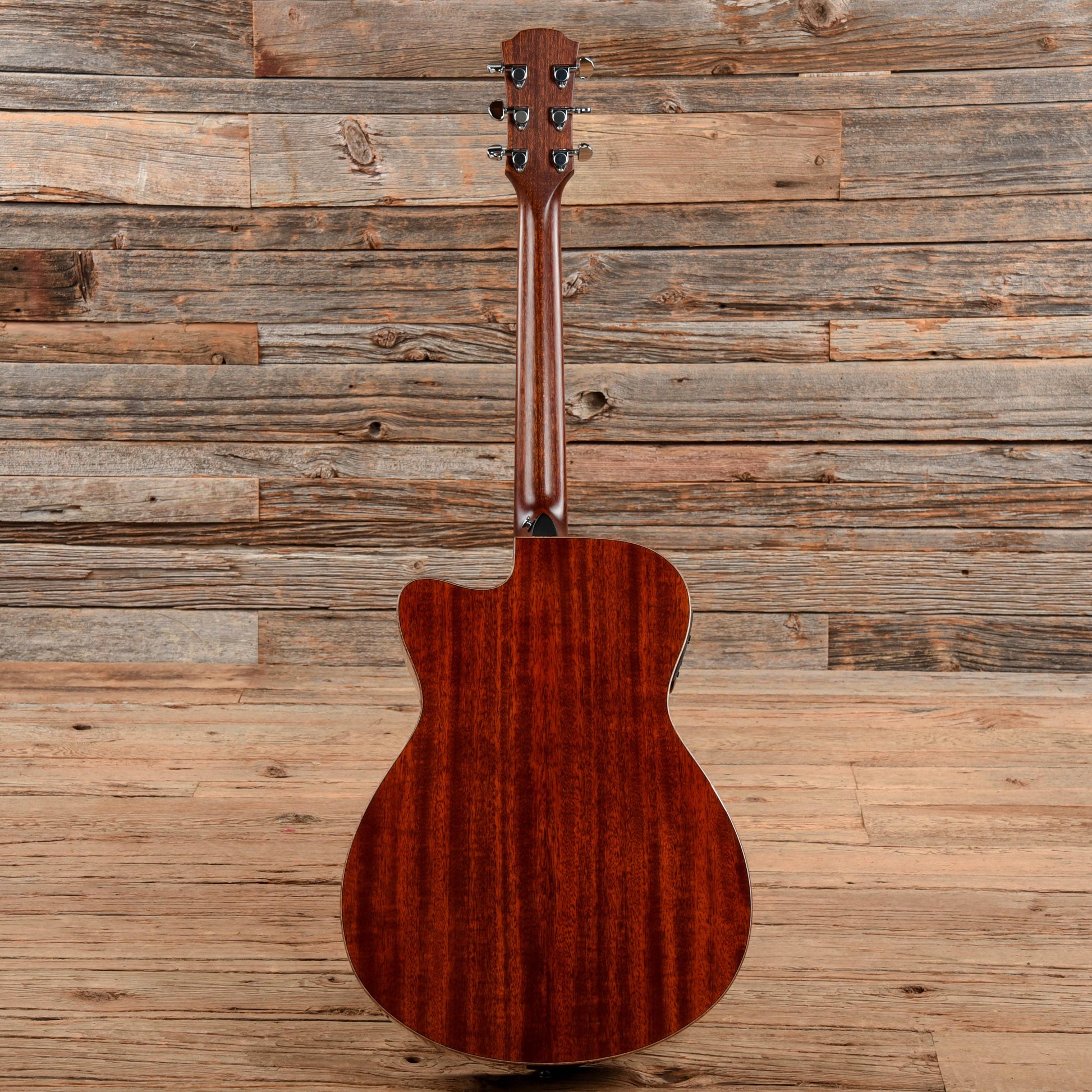 Yamaha AC1M-TBS Concert Cutaway Sunburst