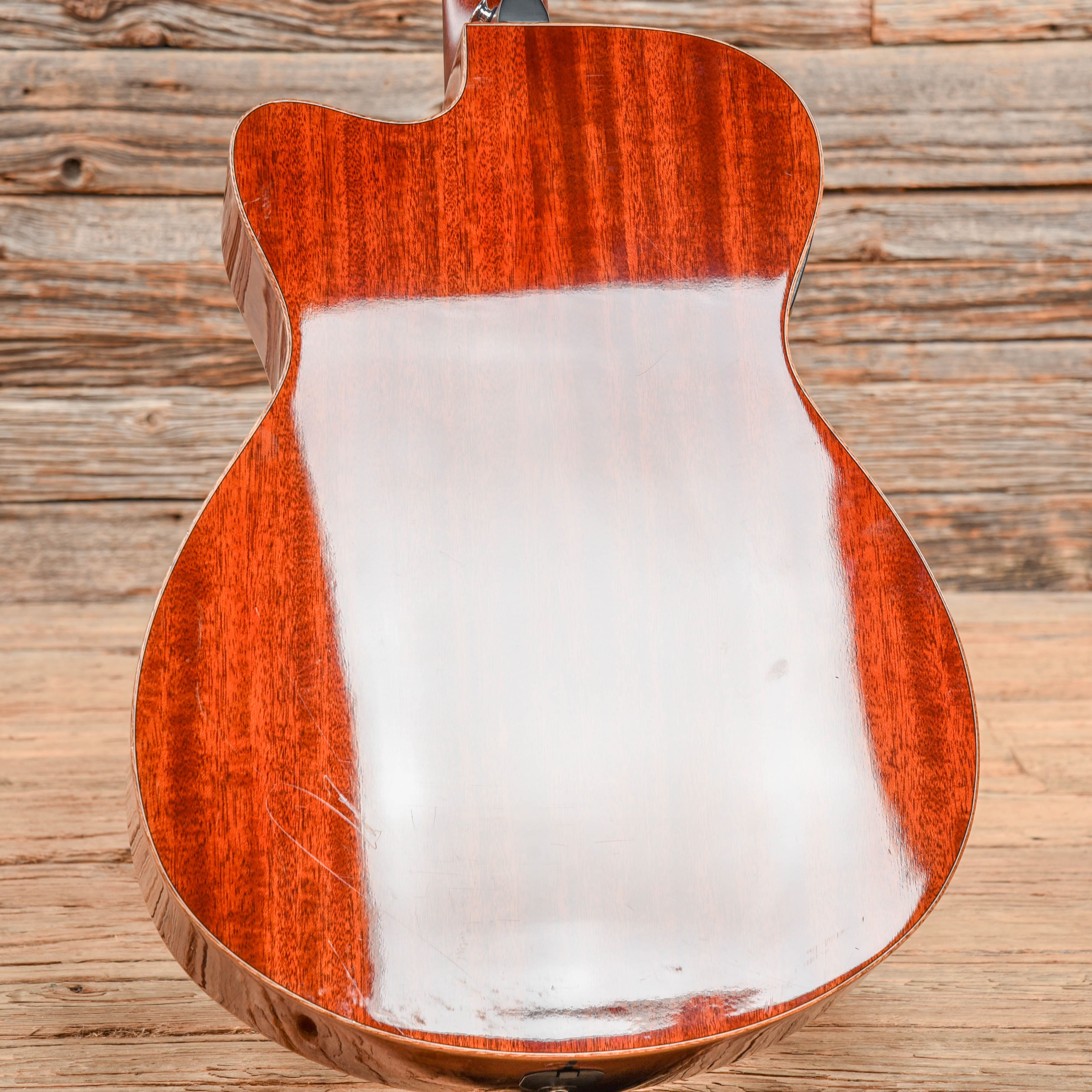 Yamaha AC1M-TBS Concert Cutaway Sunburst