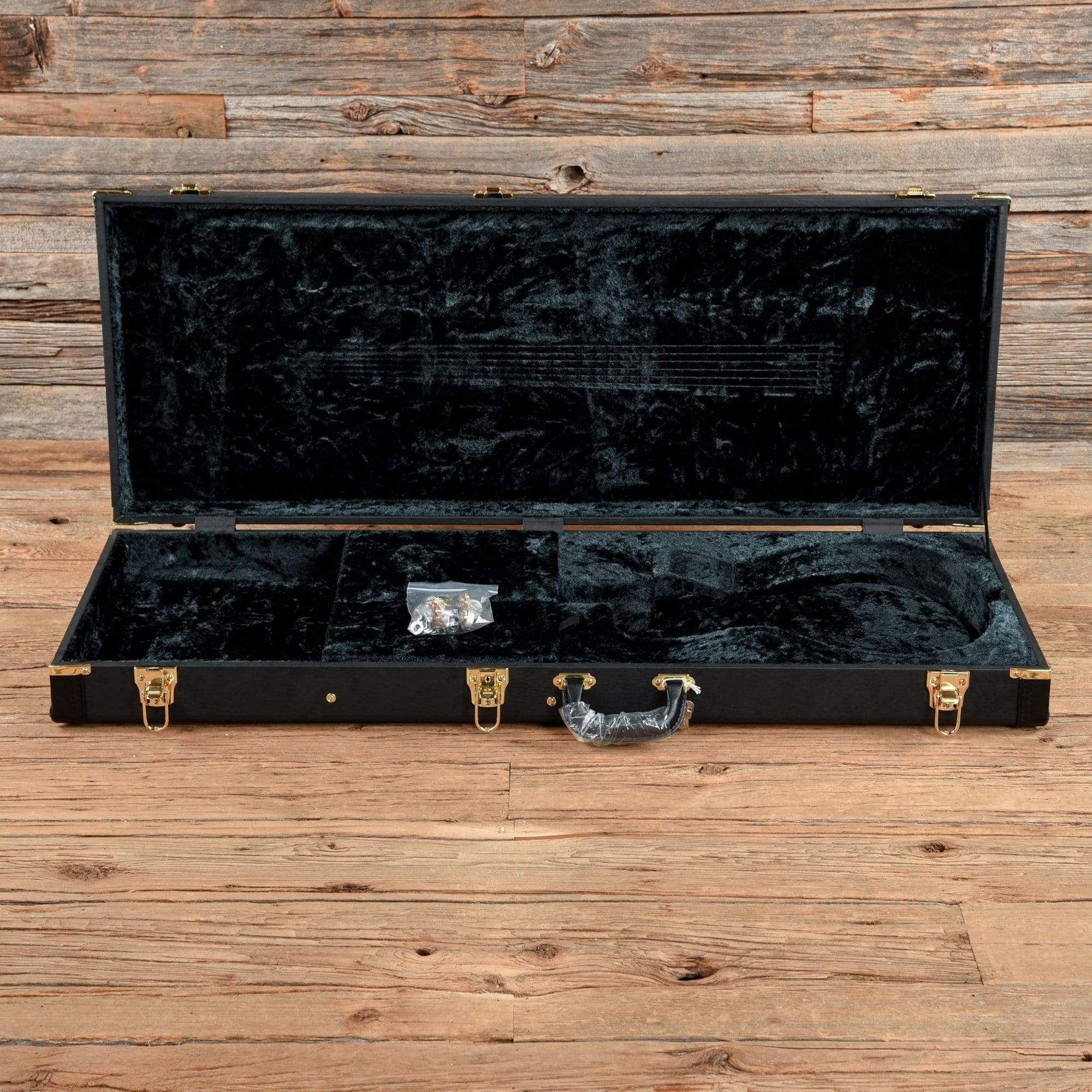 Zemaitis A24MF Black – Chicago Music Exchange